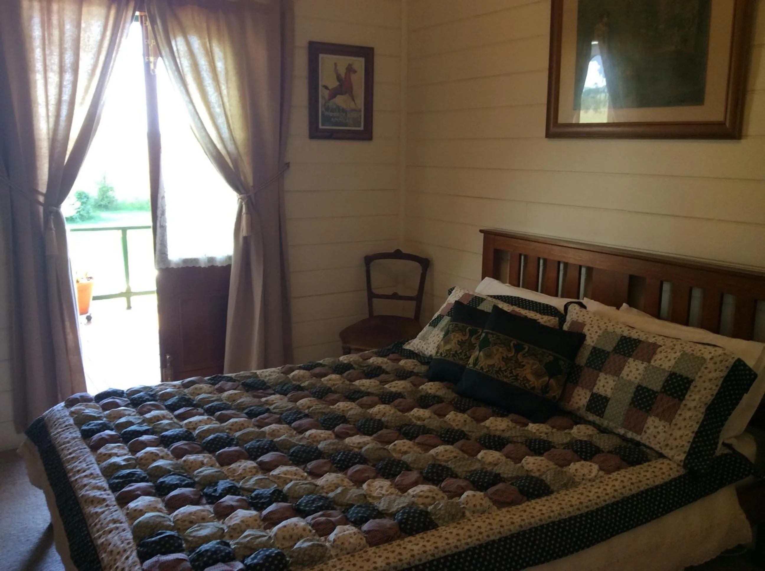 Bedroom, Bed in Butterfly Farm Bed and Breakfast Nirranda