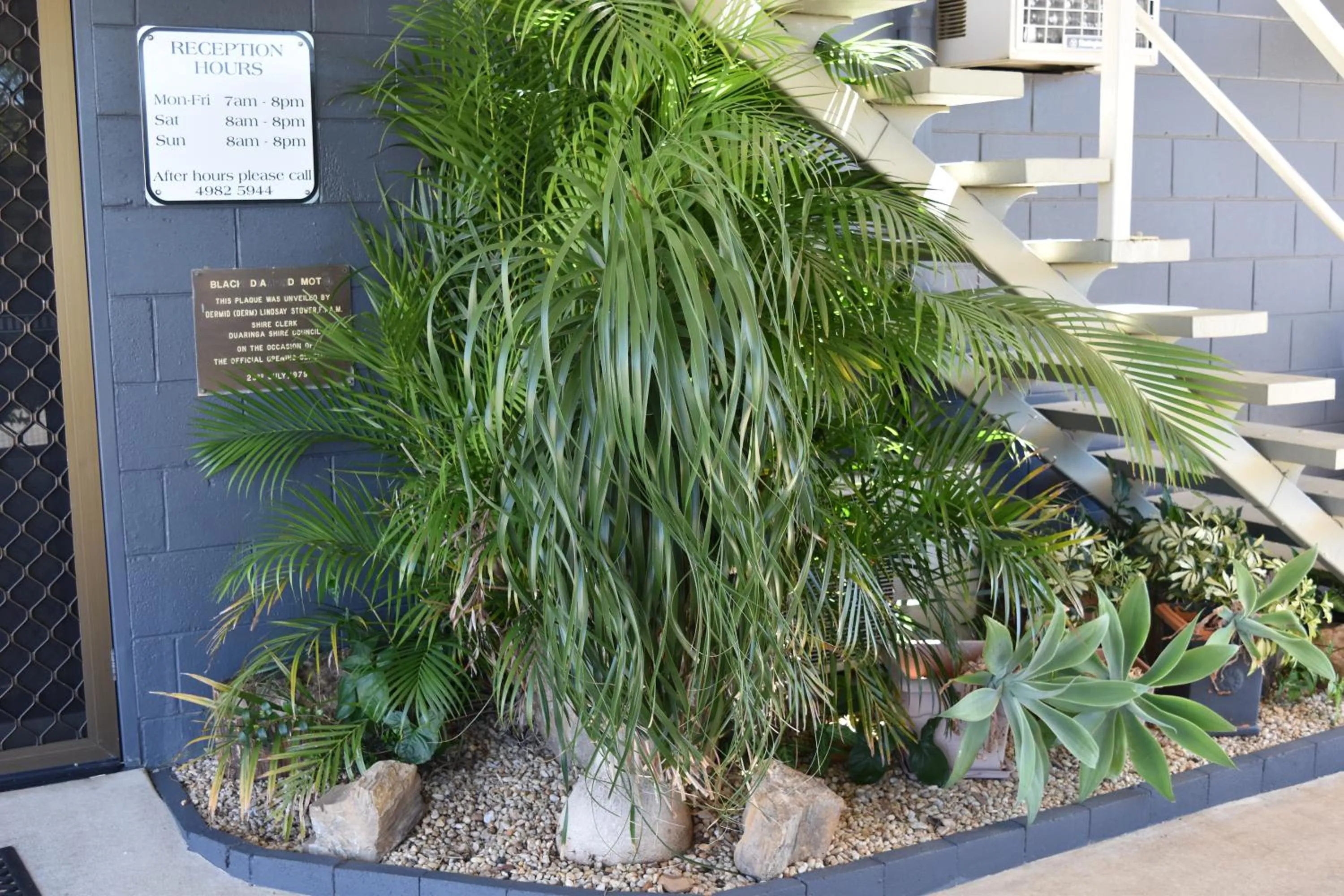 Facade/entrance in Black Diamond Motel