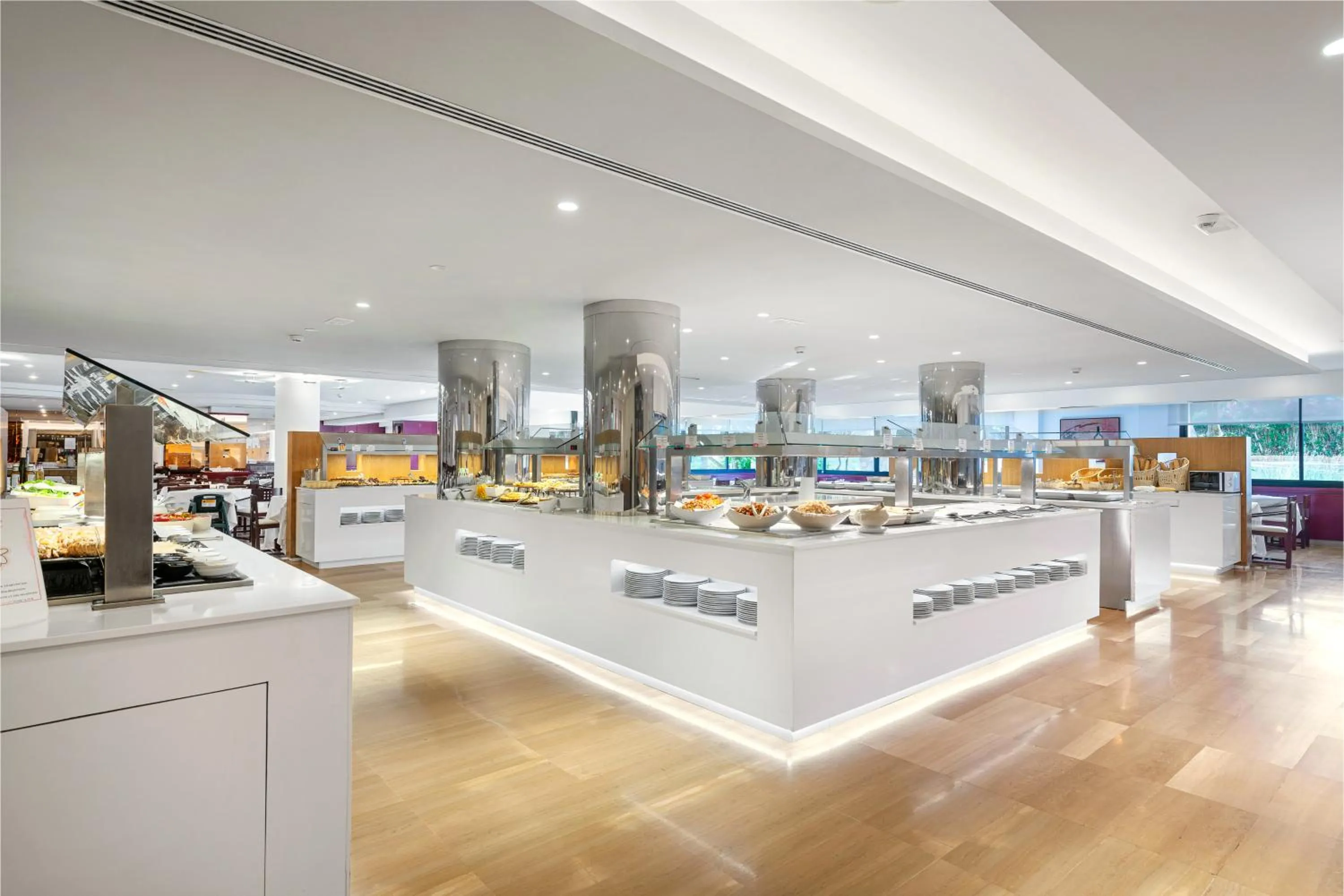 Restaurant/places to eat in Welikehotel Marfil Playa