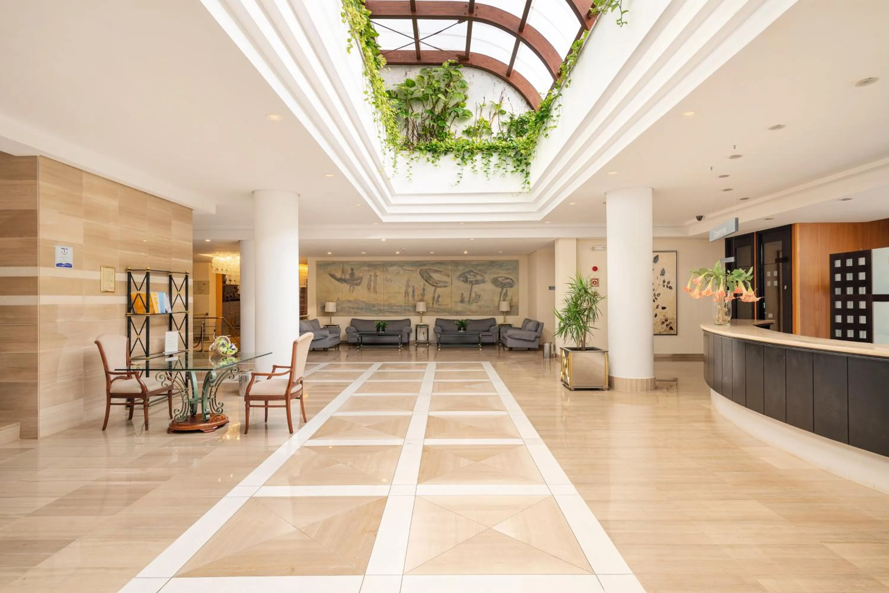 Lobby or reception in Welikehotel Marfil Playa