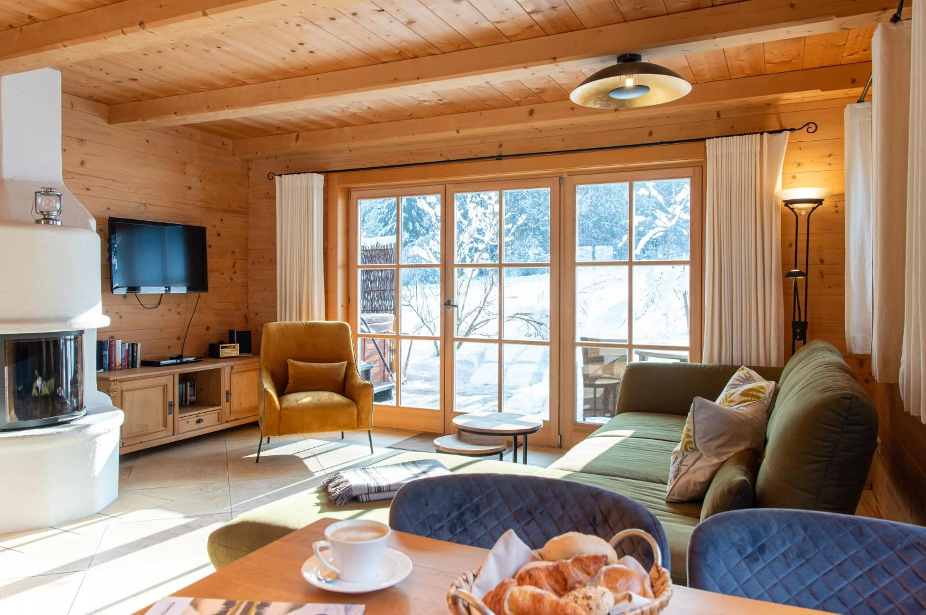 Living room in Chalets & Apartments Beim Waicher zwischen Salzburg und Chiemsee