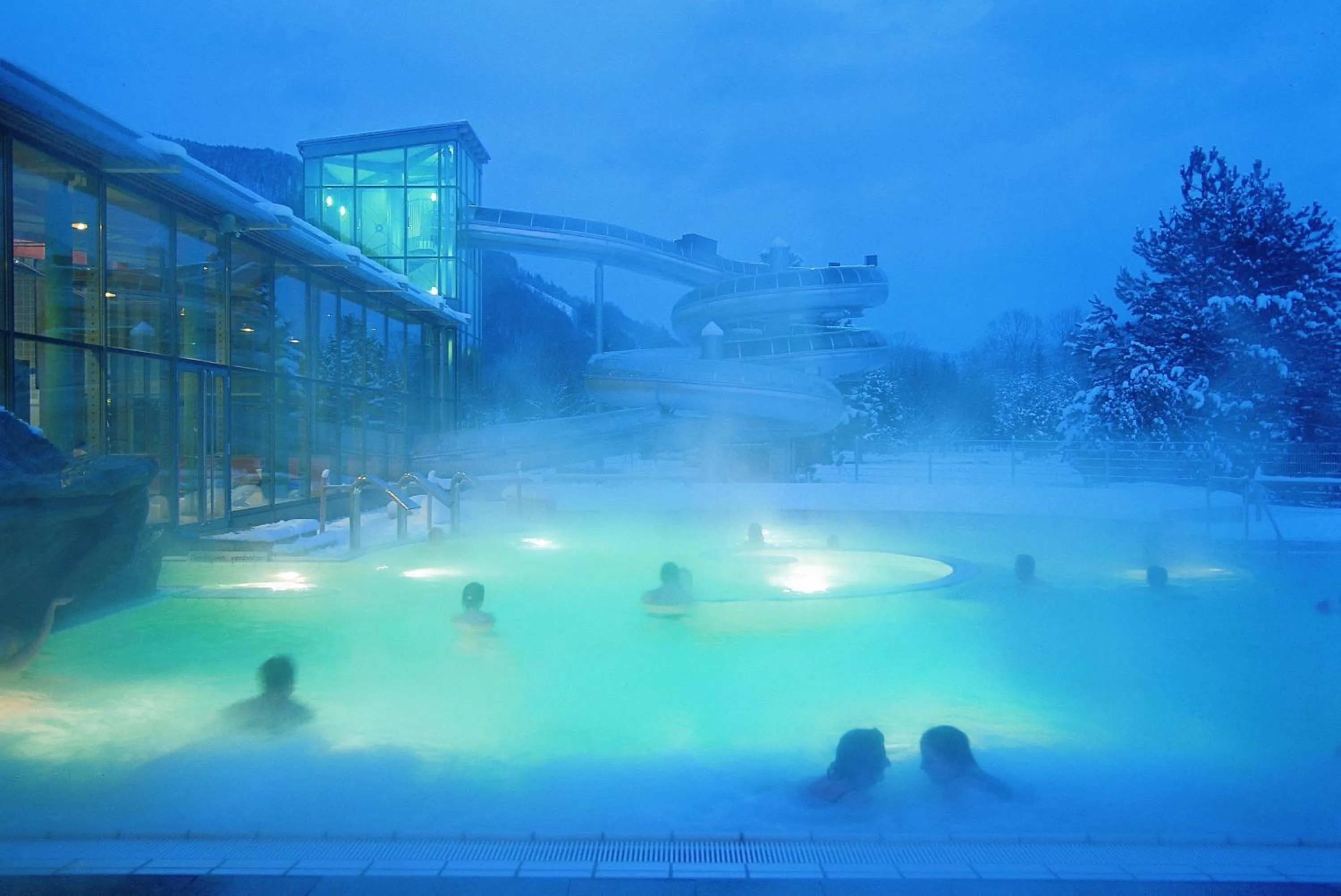 Hot Spring Bath in Chalets & Apartments Beim Waicher zwischen Salzburg und Chiemsee