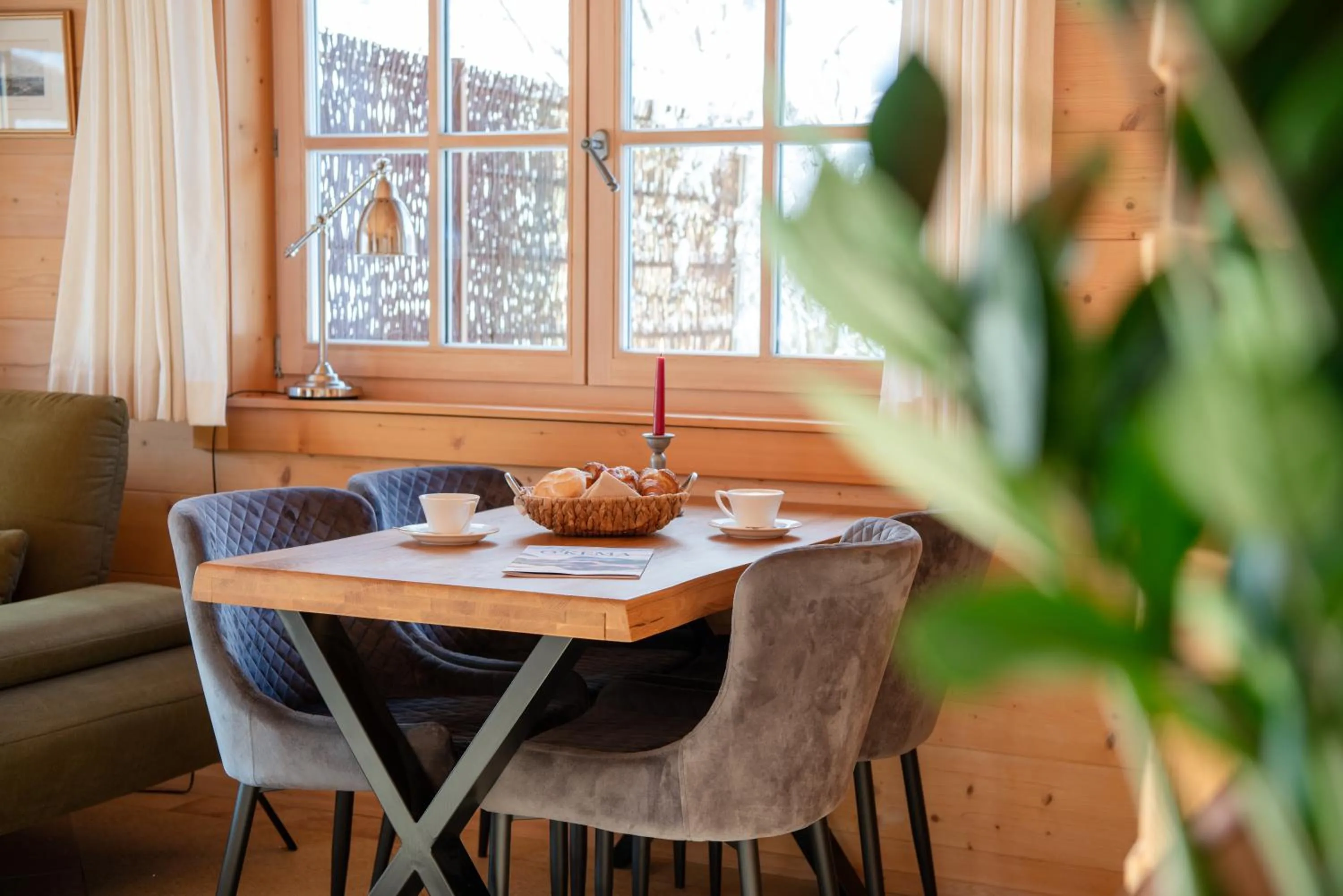 Dining area in Chalets & Apartments Beim Waicher zwischen Salzburg und Chiemsee