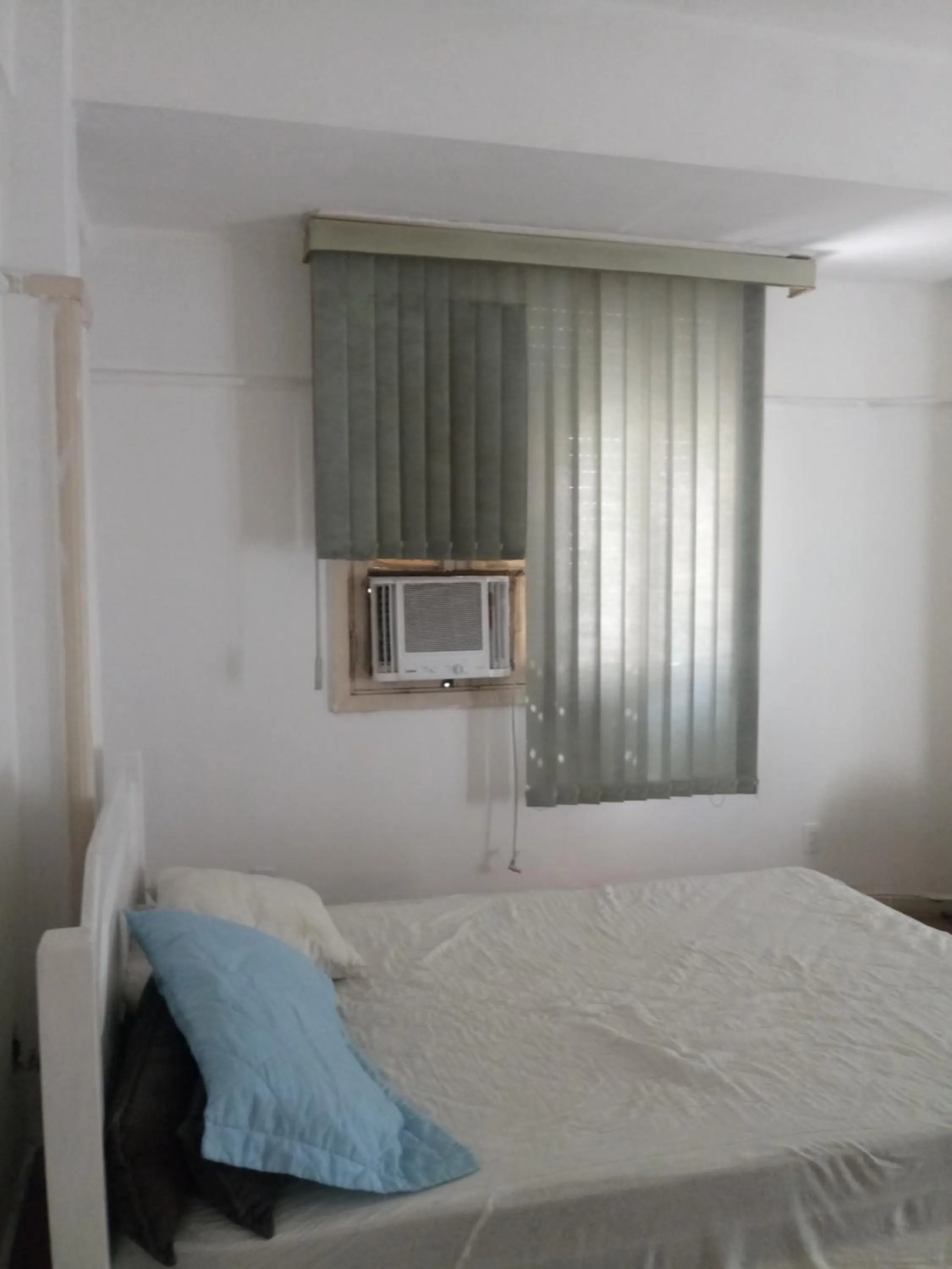 Bedroom, Bed in Copacabana Quadríssima da Praia