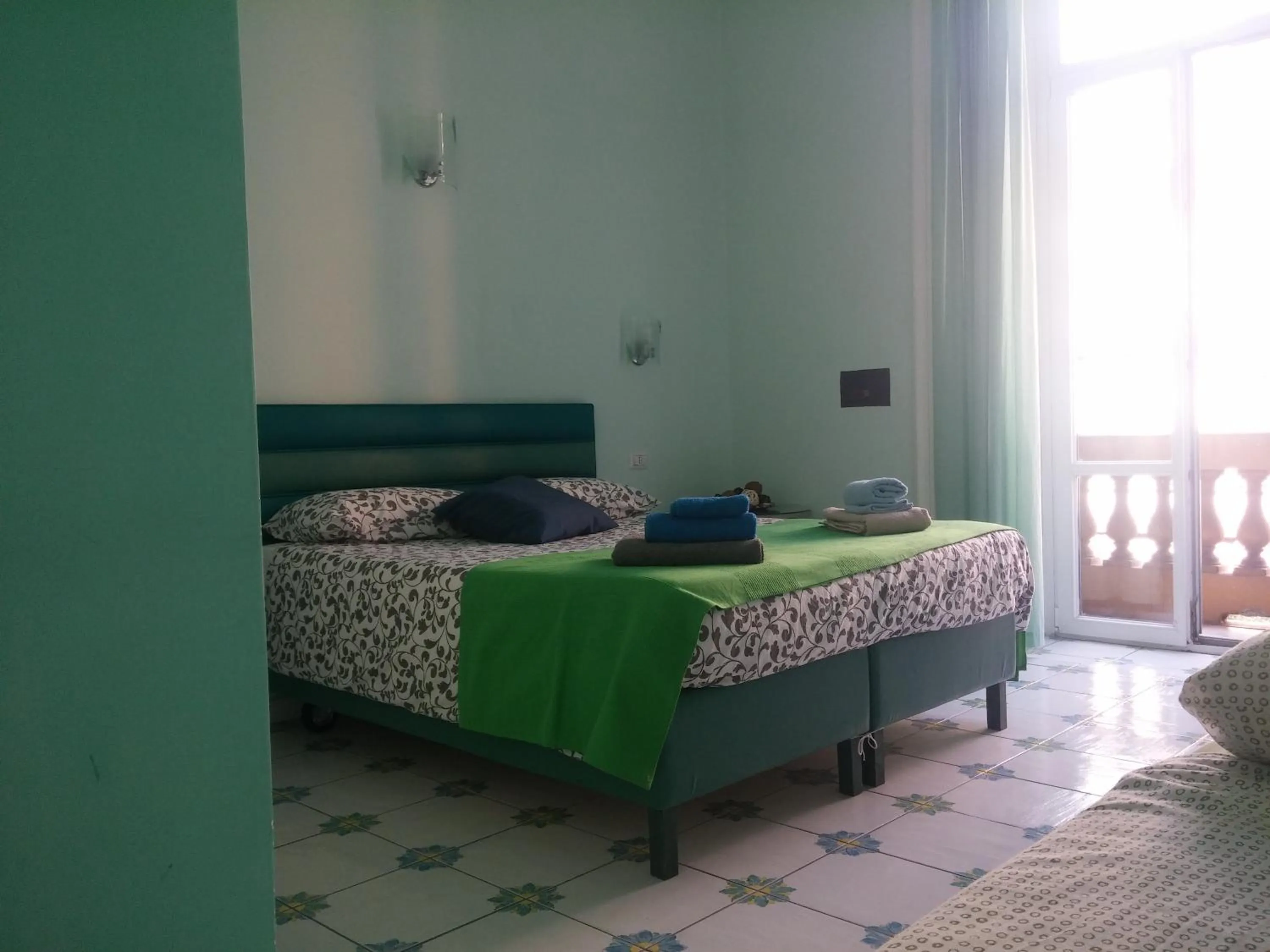 Photo of the whole room, Bed in Viaggio a Napoli B&B