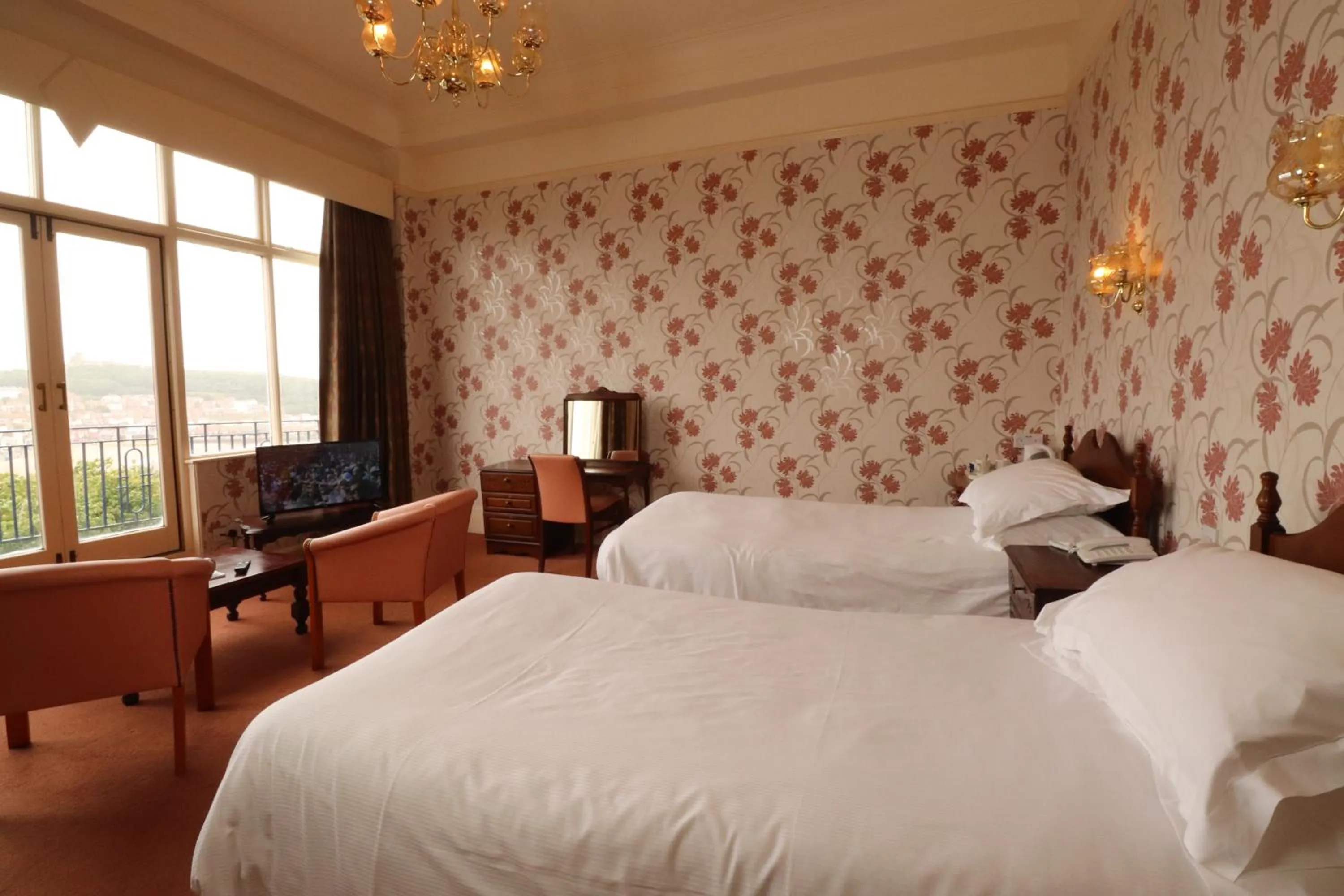 Photo of the whole room in The Esplanade Hotel