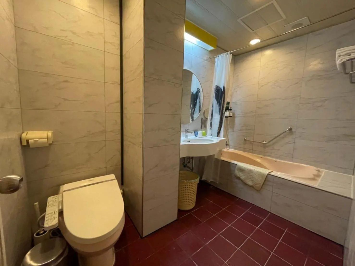 Bath in Wenpin Hotel - Pier 2