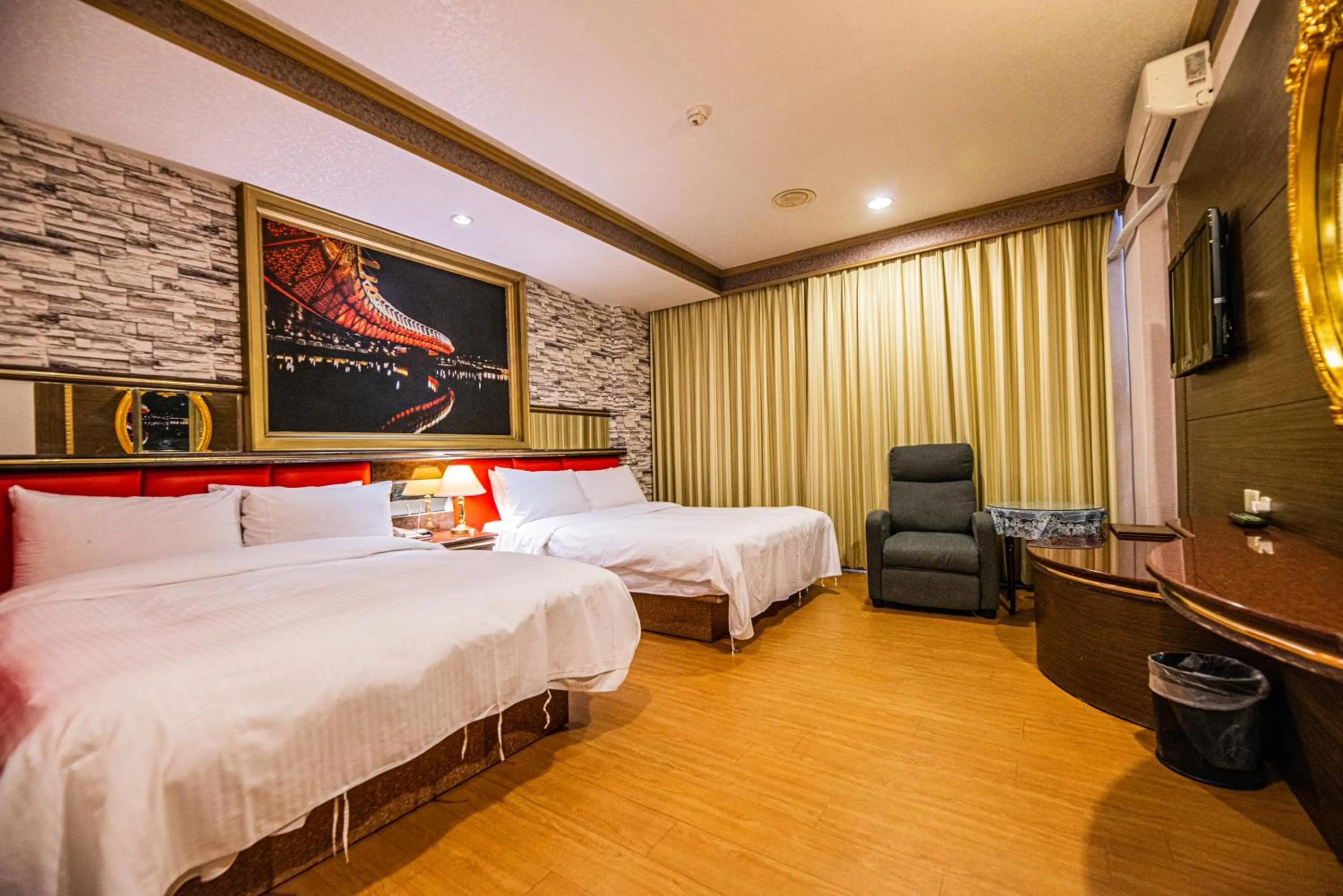 Bed in Wenpin Hotel - Pier 2