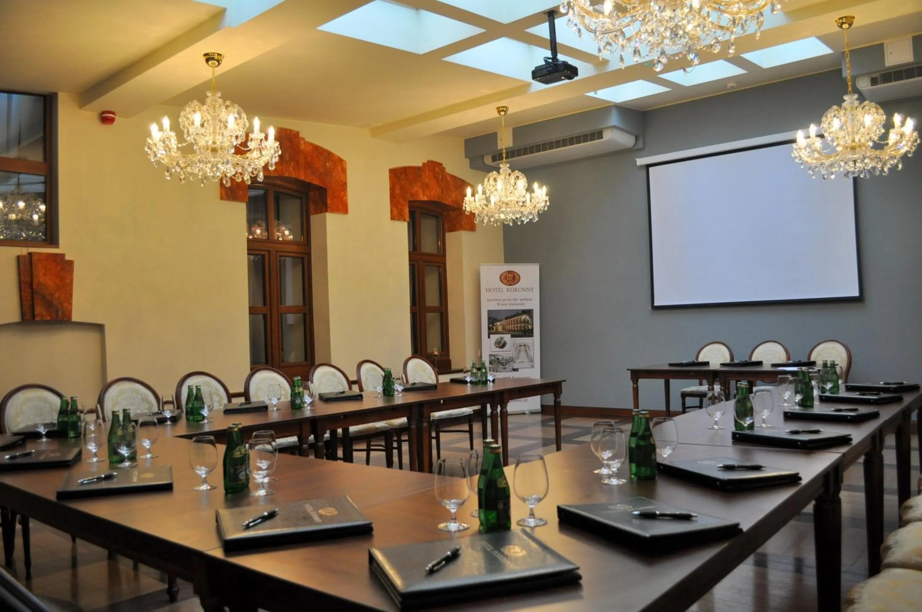 Business facilities in Hotel Koronny
