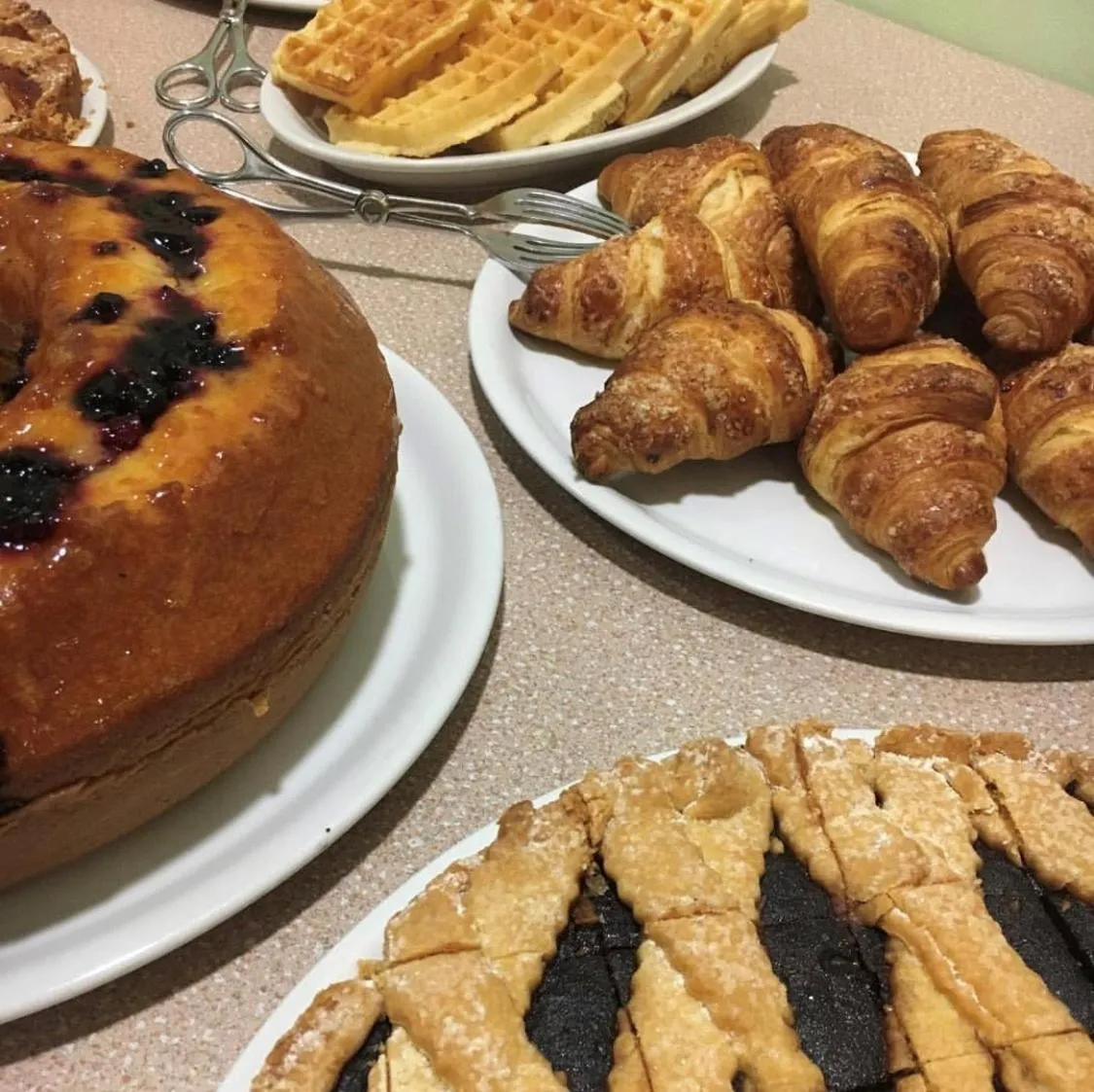 Buffet breakfast in Albergo La Villetta