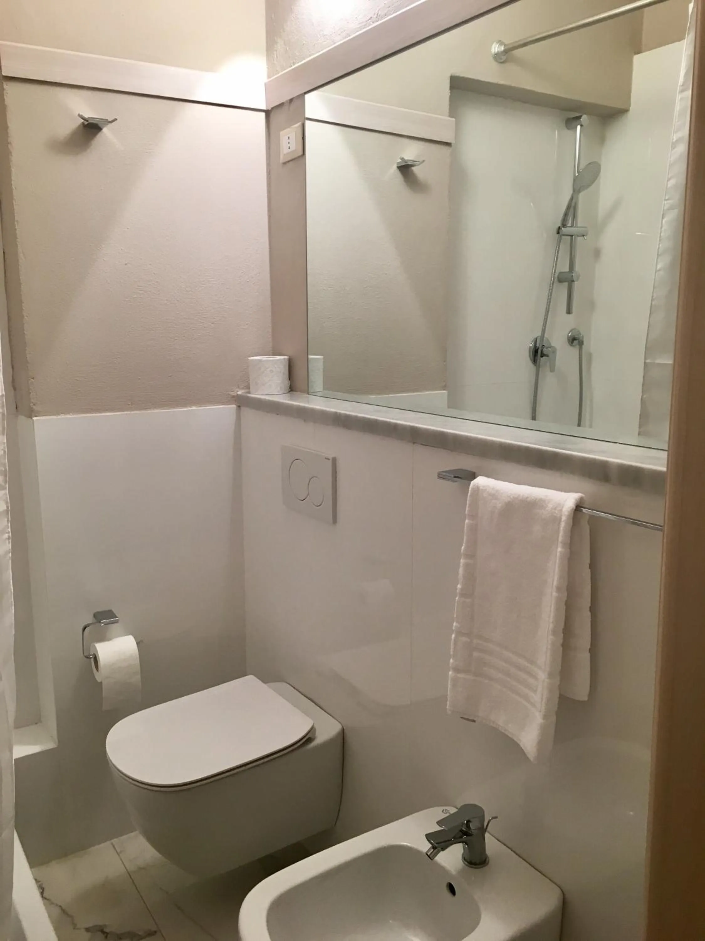 Bathroom in Albergo La Villetta