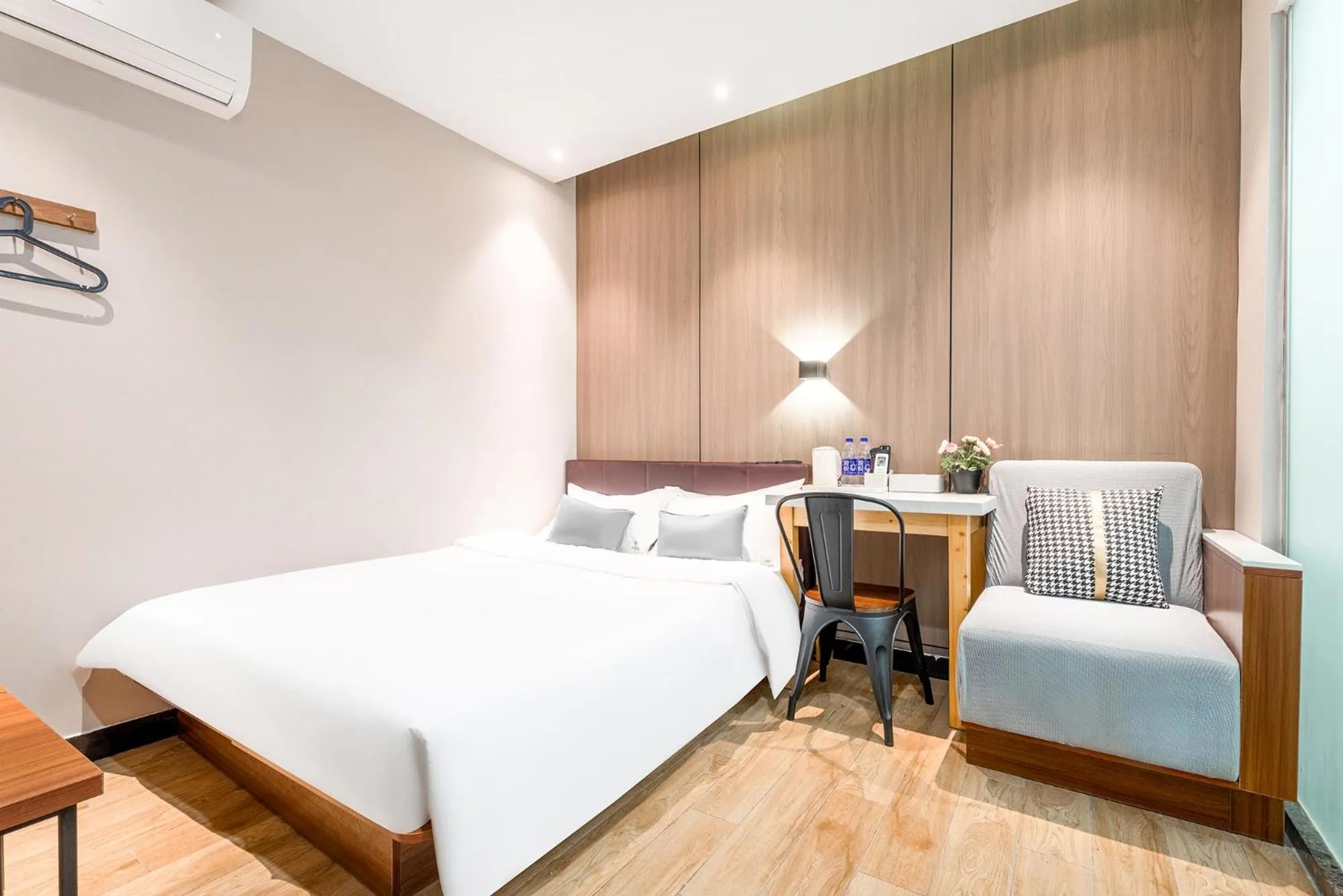 Bed in Meego Yes Hotel