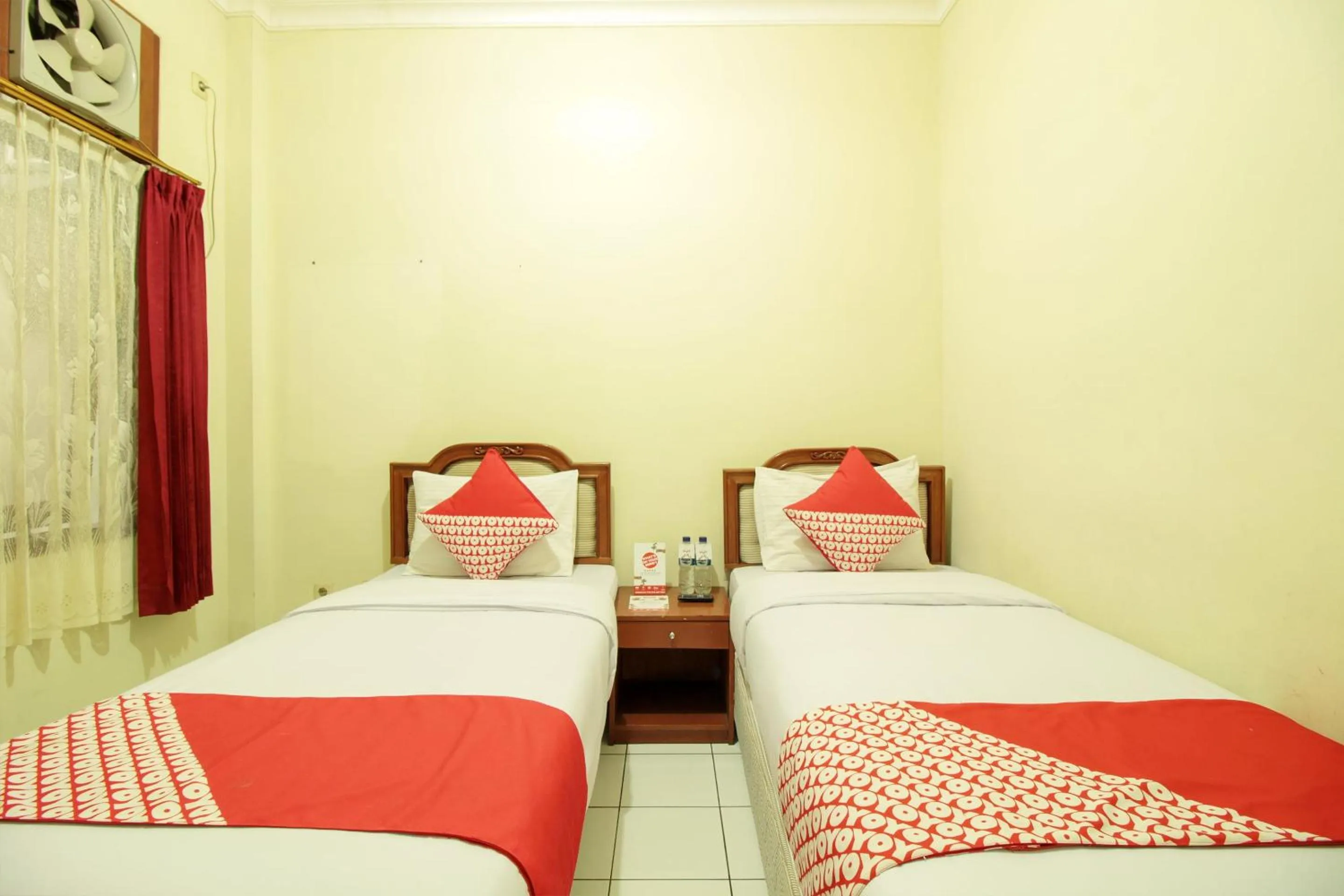 Bedroom, Bed in Hotel O Alfa Guest House