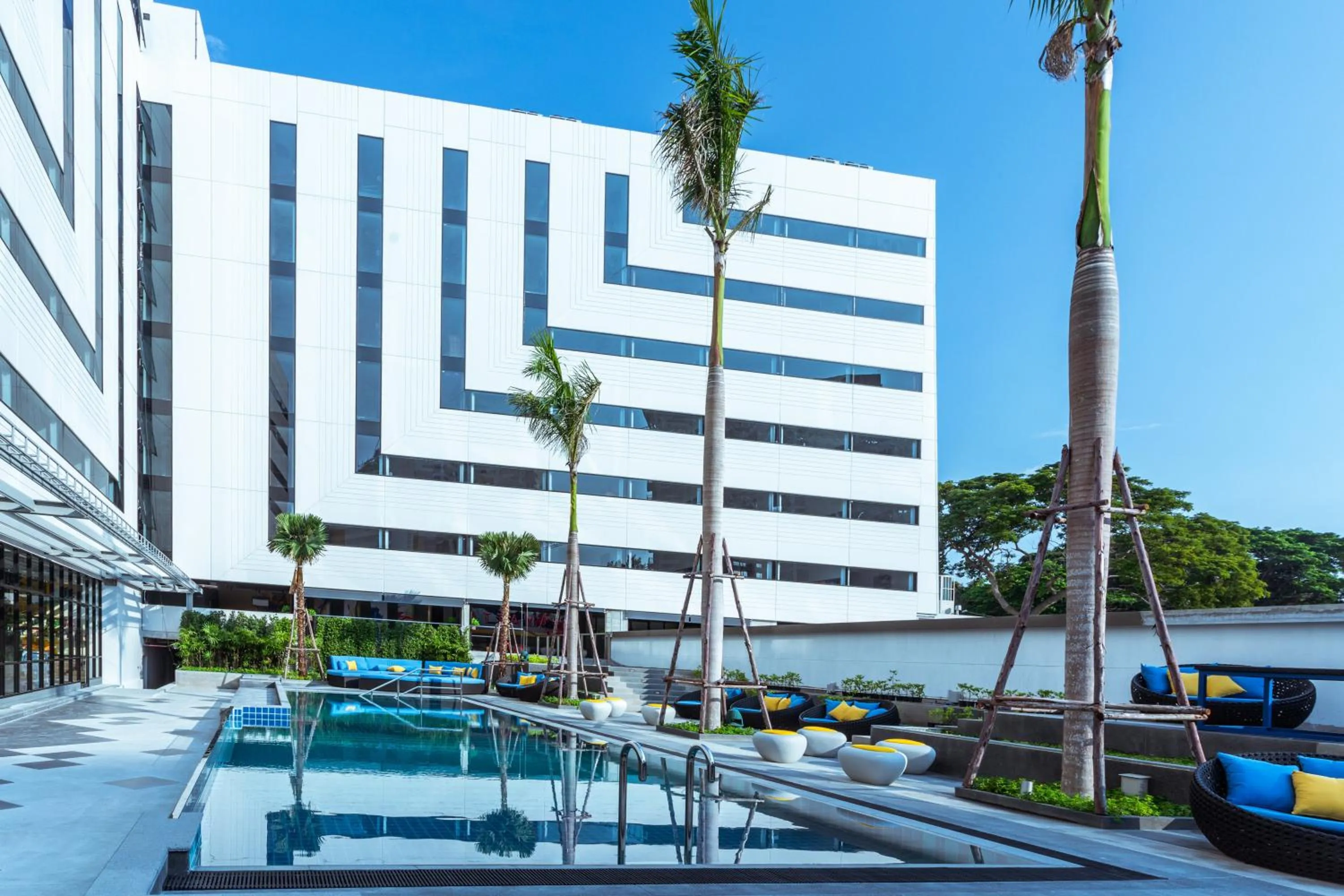 Swimming pool in COSI Pattaya Wong Amat Beach - SHA Plus Certified