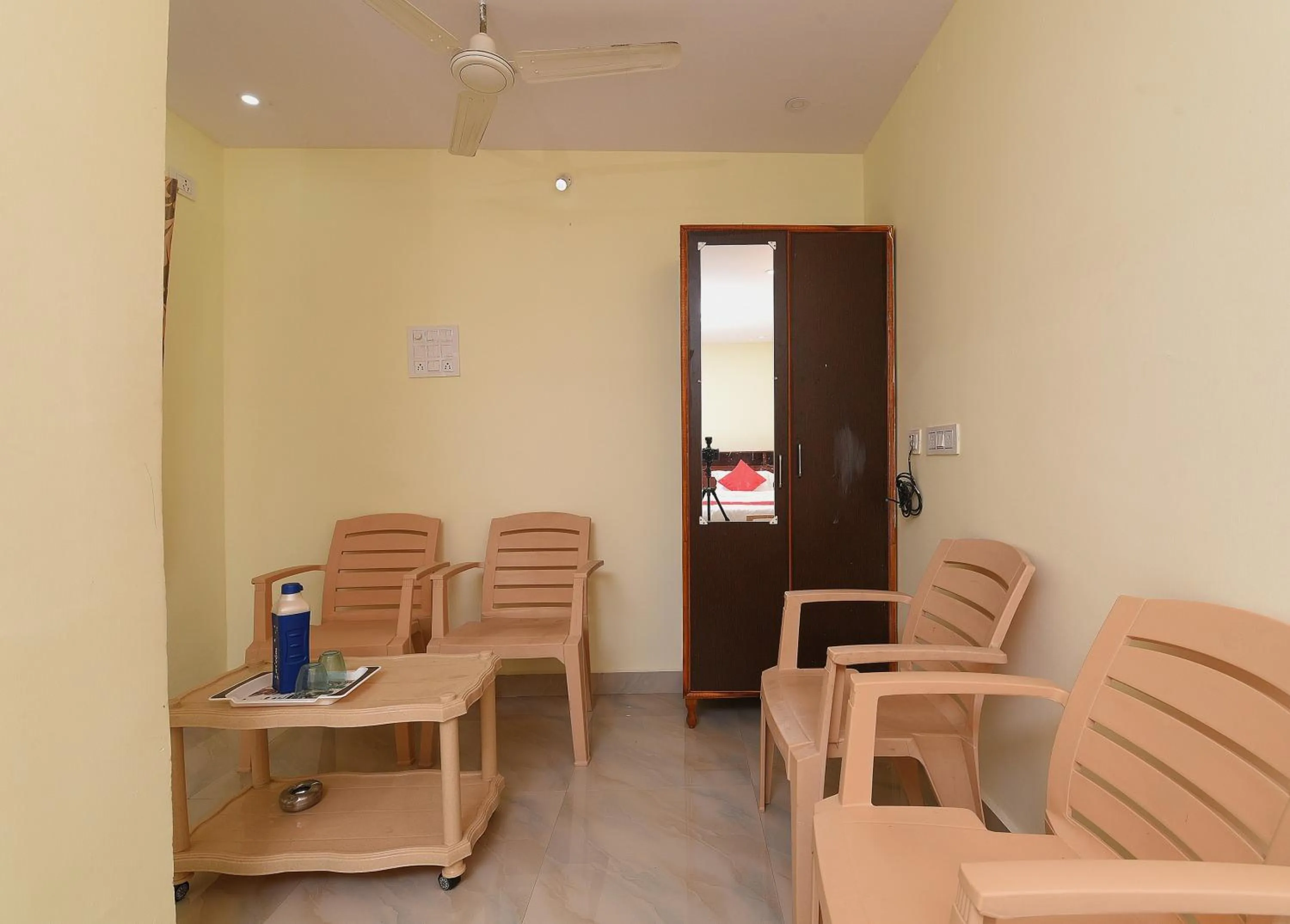 Bedroom in Hotel O Andhra Pradesh Hotels Association