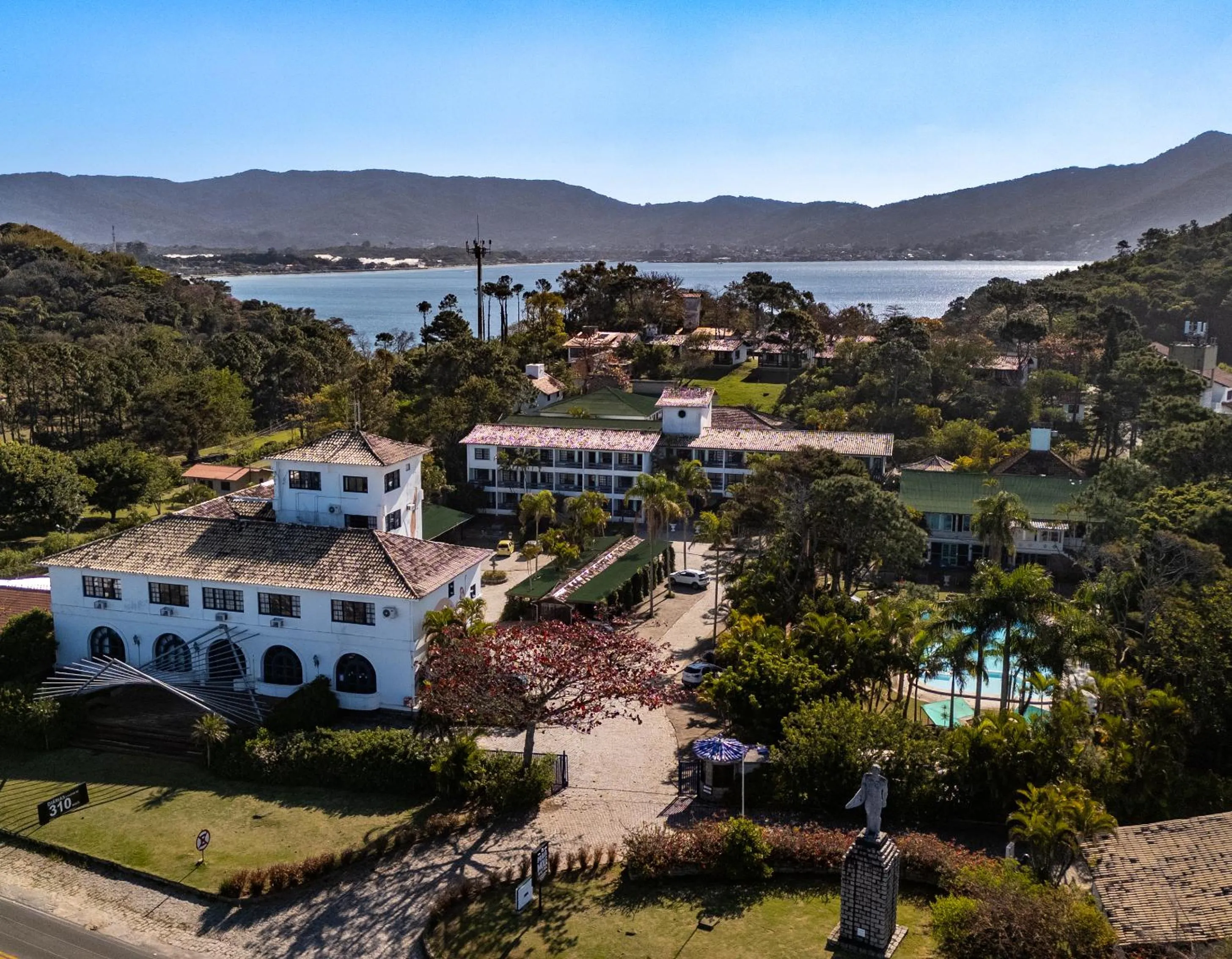 Bird's eye view in Pousada Cabanas da Praia Mole