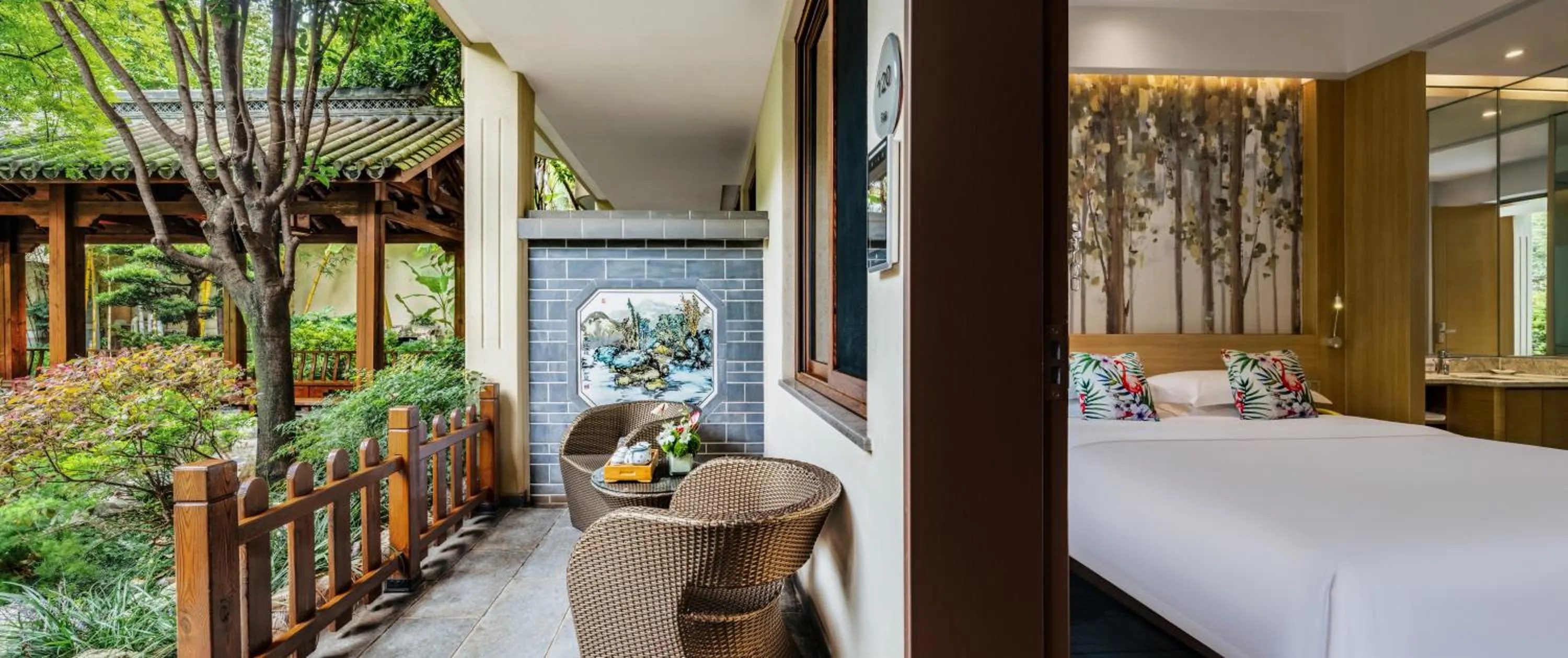 Property building, Bed in Yun'an Huidu Hotel