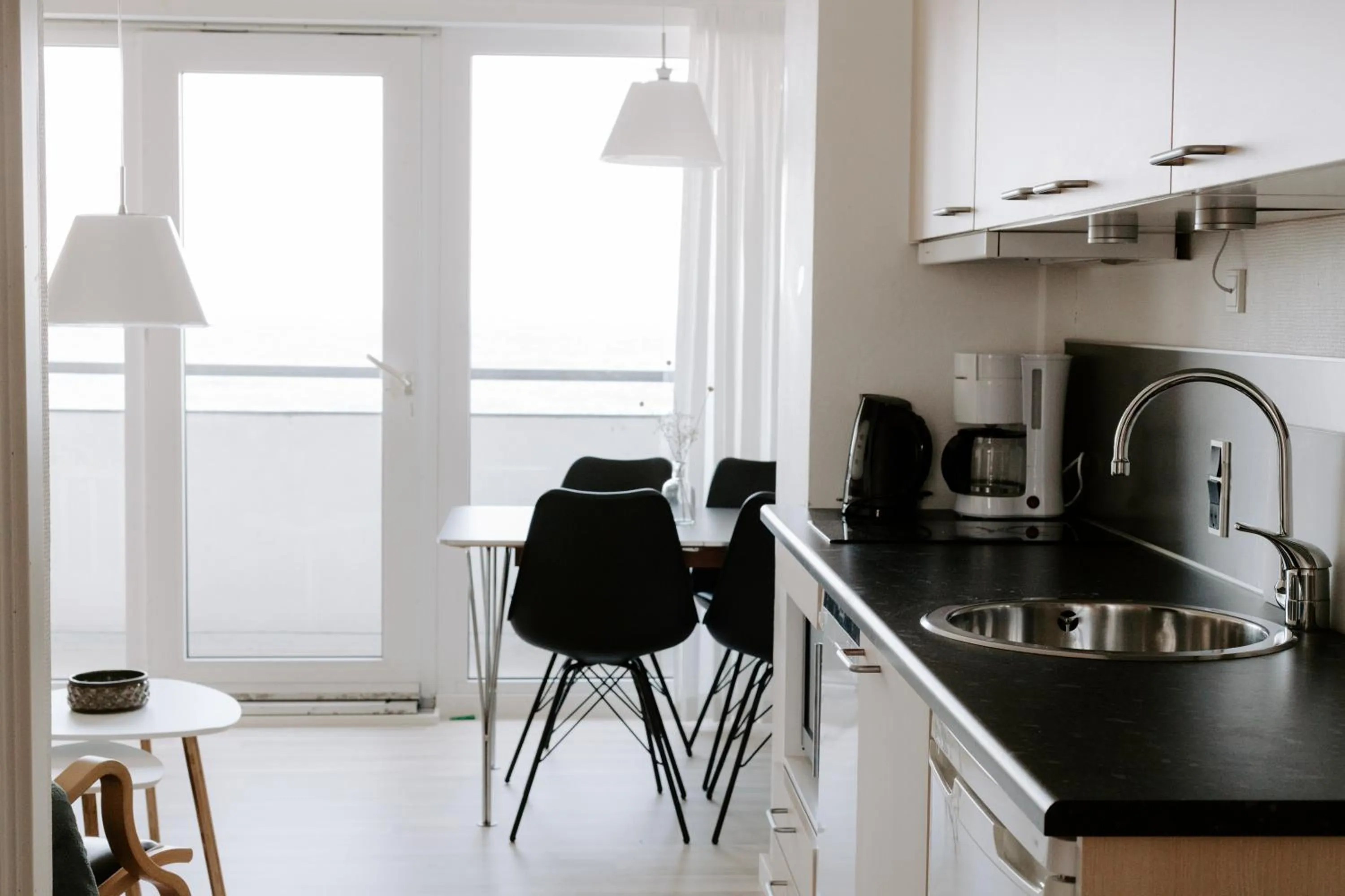 Kitchen or kitchenette in Hotel Sandvig Havn