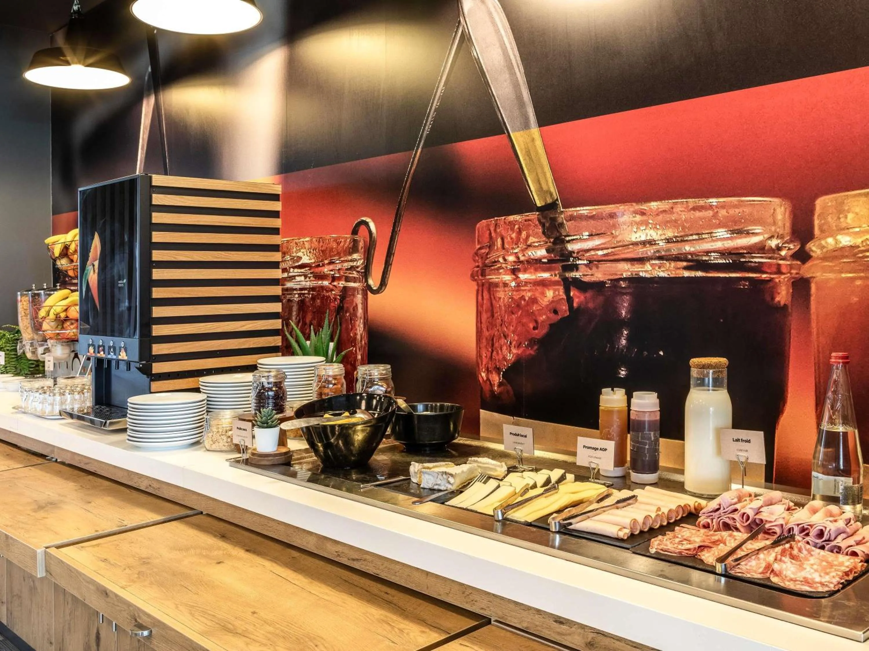 Breakfast in ibis budget Gonesse Le Bourget