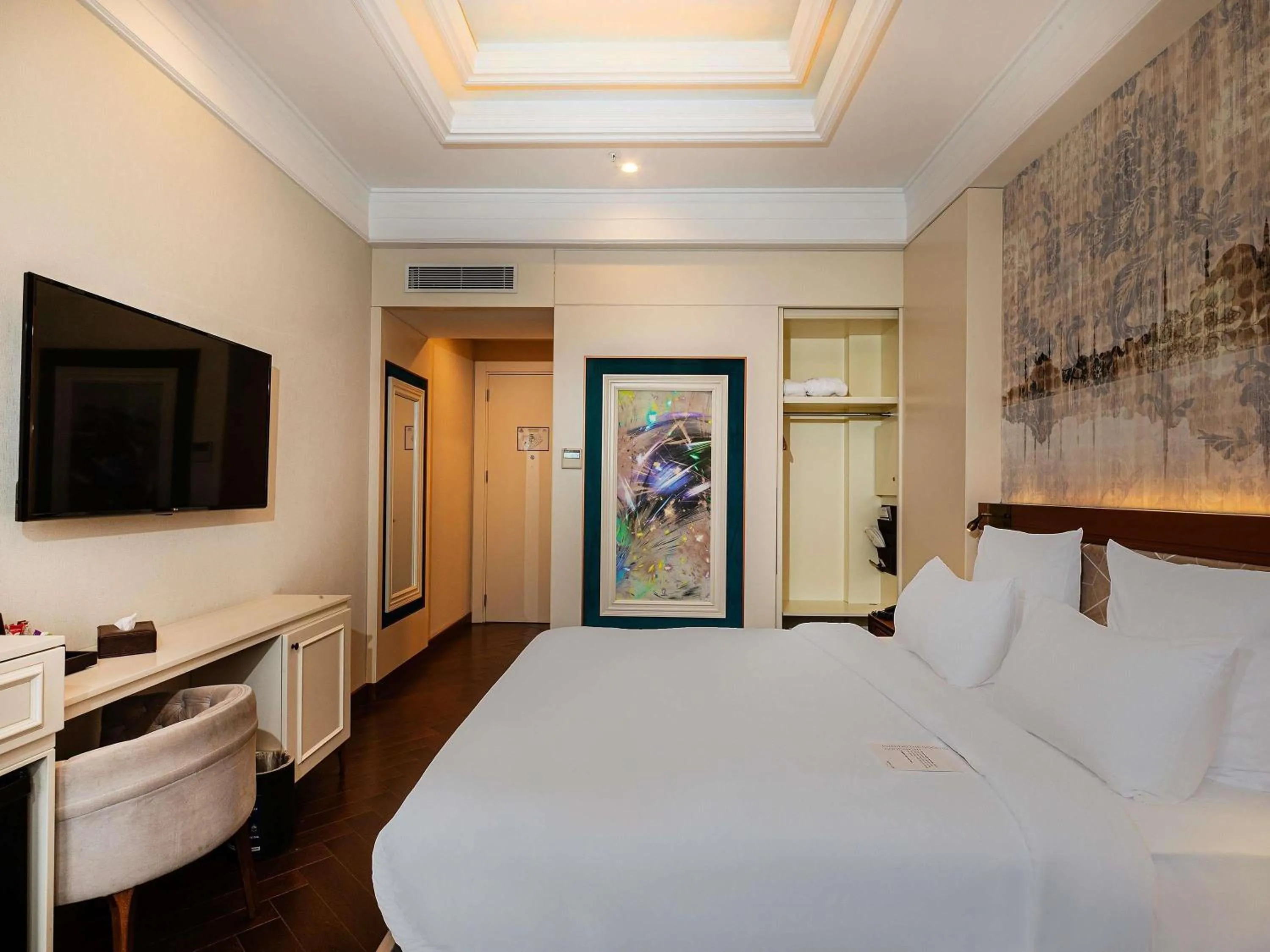 Bedroom, Bed in Mercure Istanbul Sirkeci