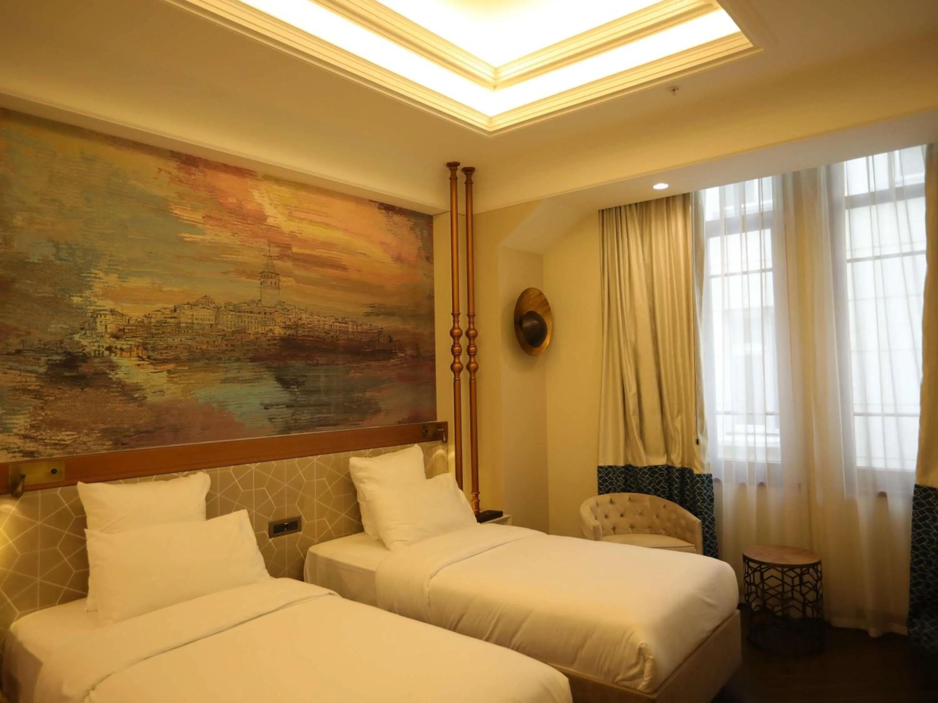 Bedroom, Bed in Mercure Istanbul Sirkeci