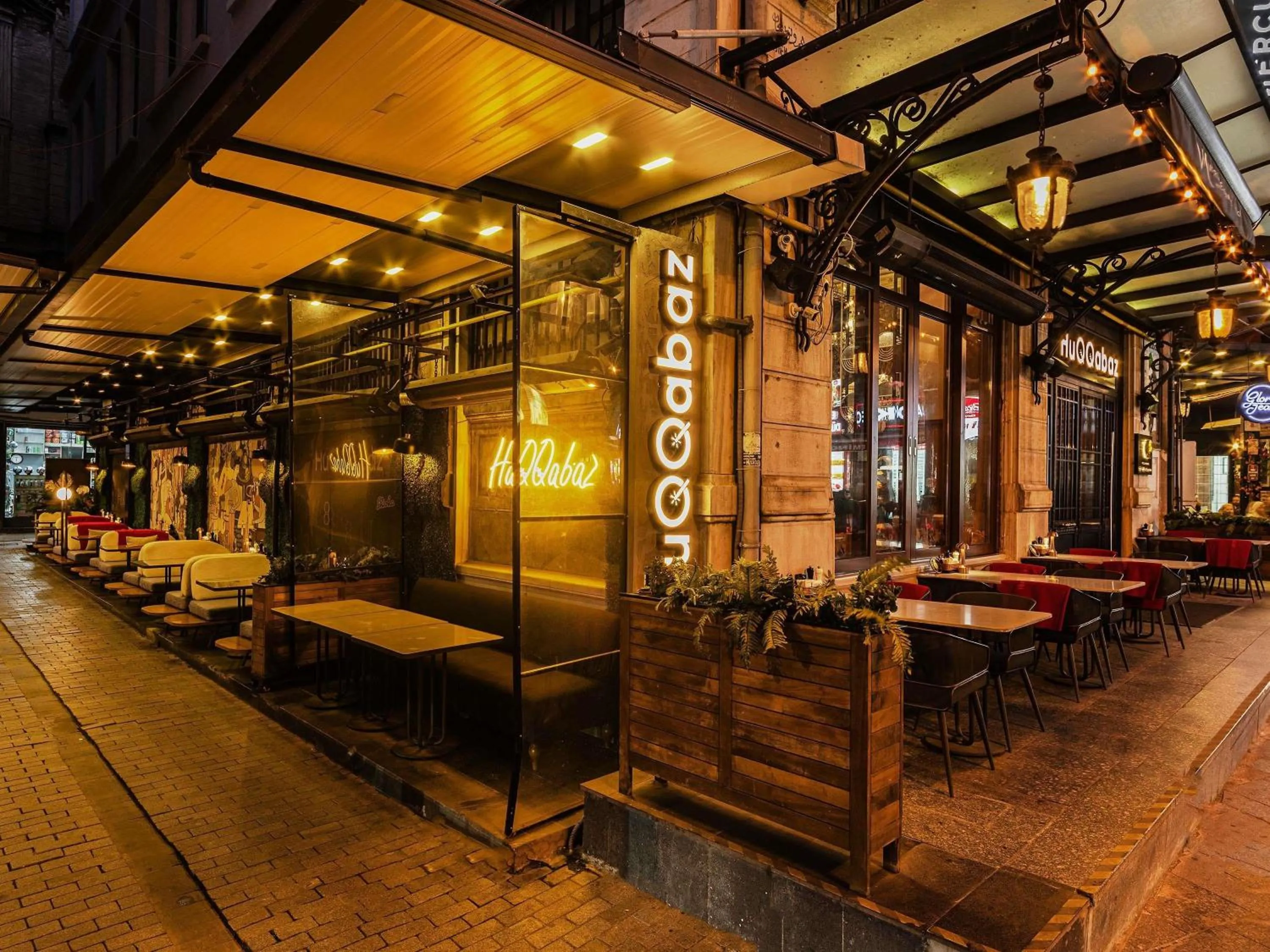 Property building in Mercure Istanbul Sirkeci