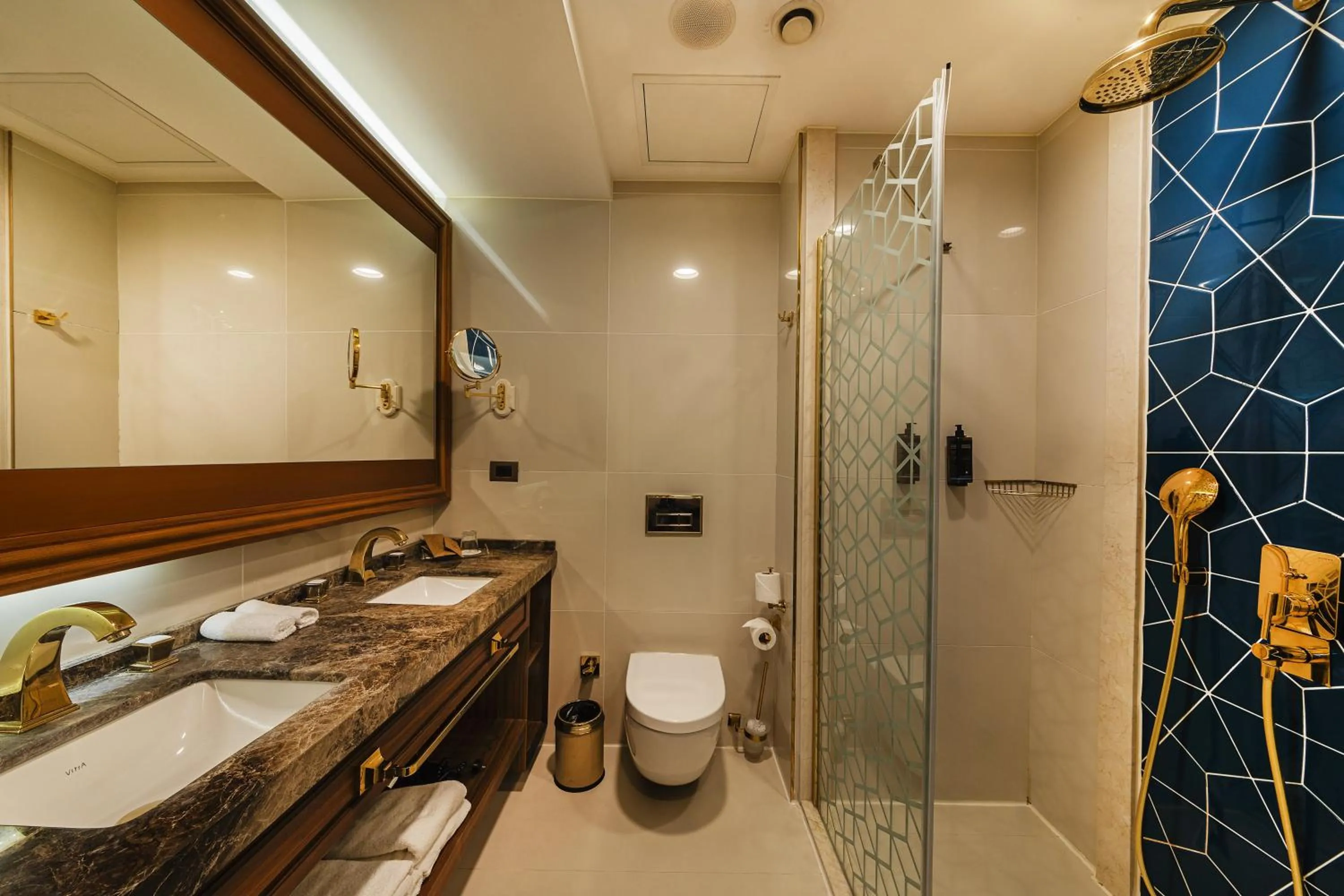 Bathroom in Mercure Istanbul Sirkeci