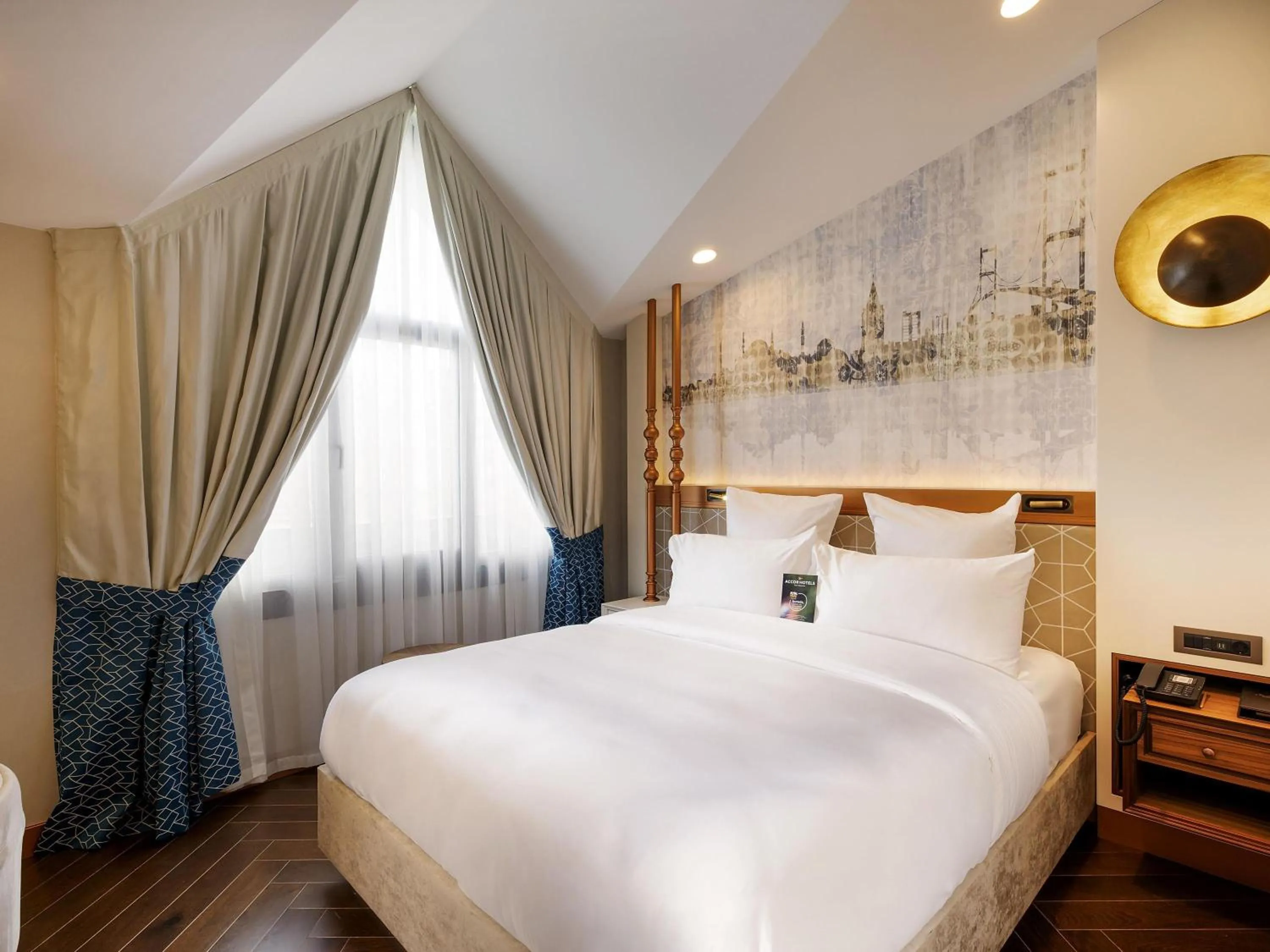 Other, Bed in Mercure Istanbul Sirkeci