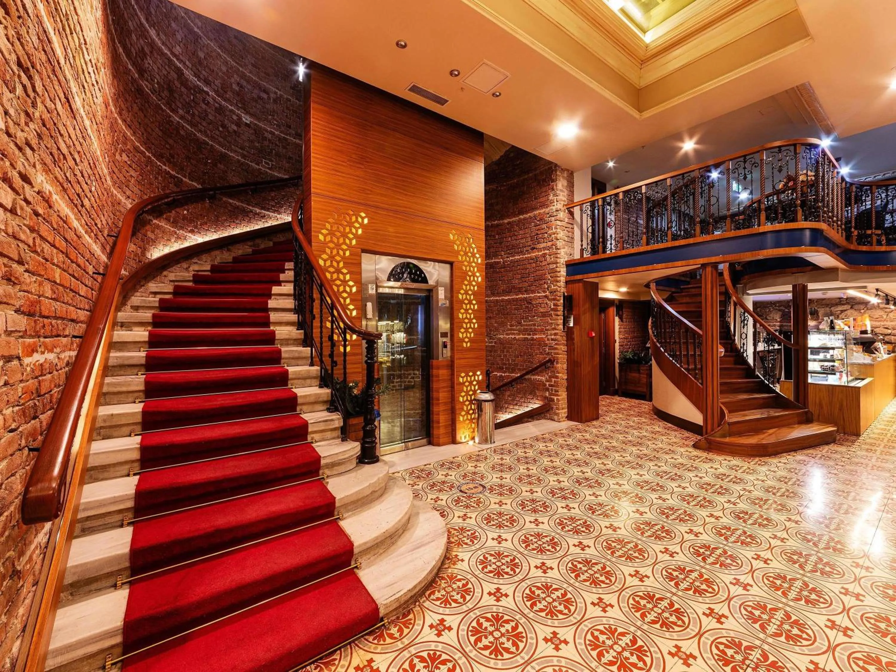 Property building in Mercure Istanbul Sirkeci