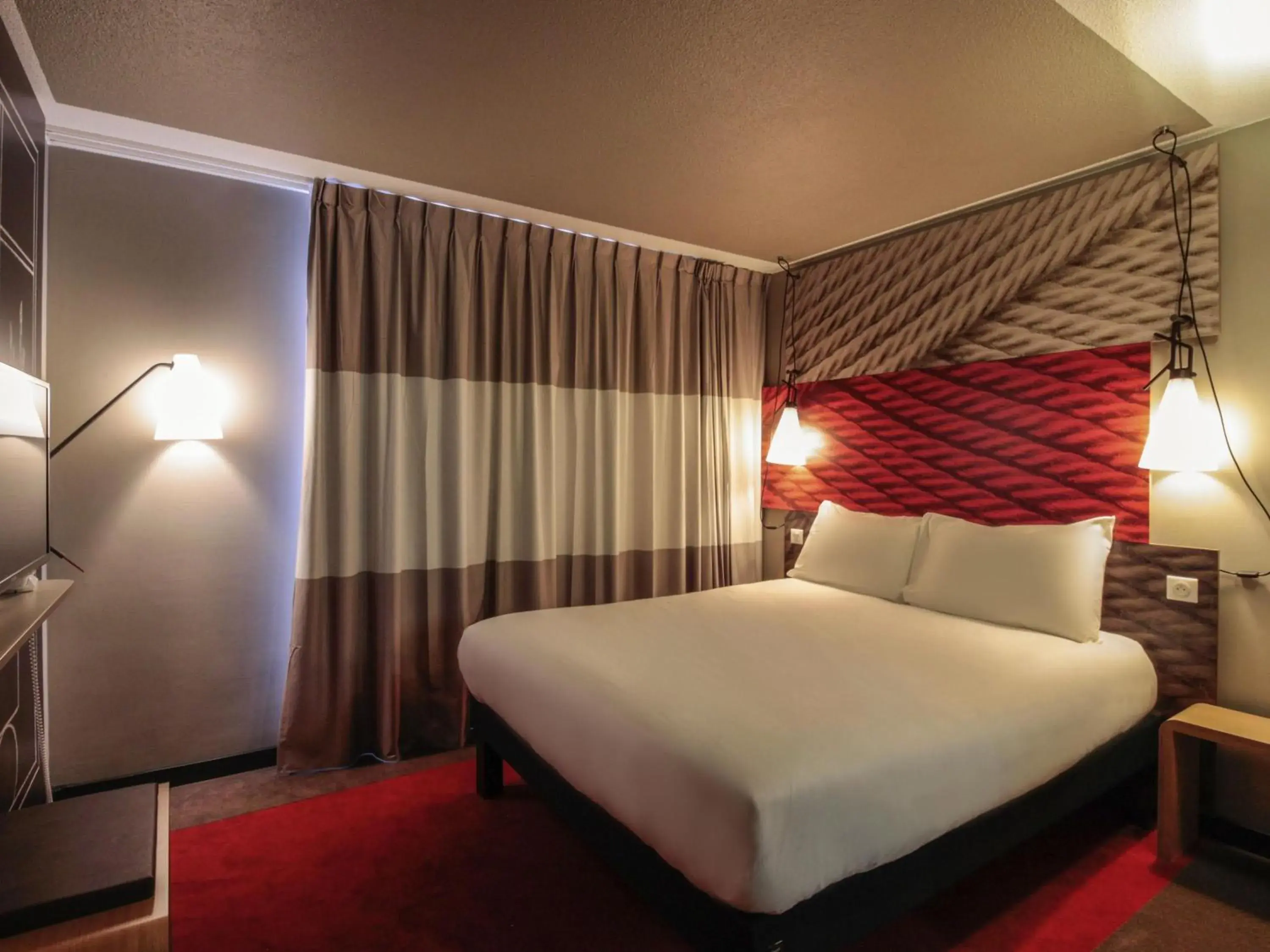 Standard Double Room in ibis Cahors Standard Double Room in ibis Cahors