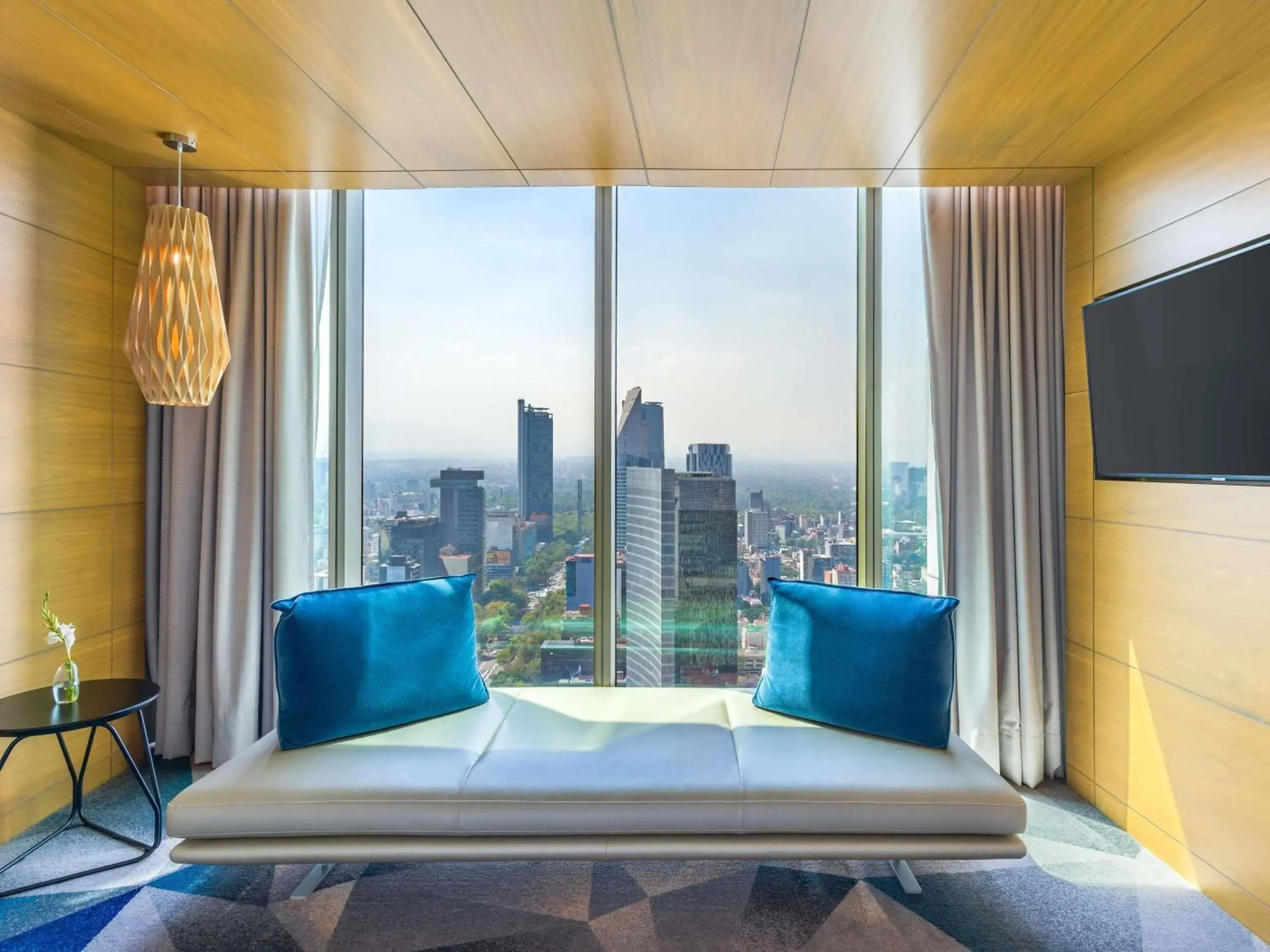 Luxury King Room with Skyline View in Sofitel Mexico City Reforma Luxury King Room with Skyline View in Sofitel Mexico City Reforma