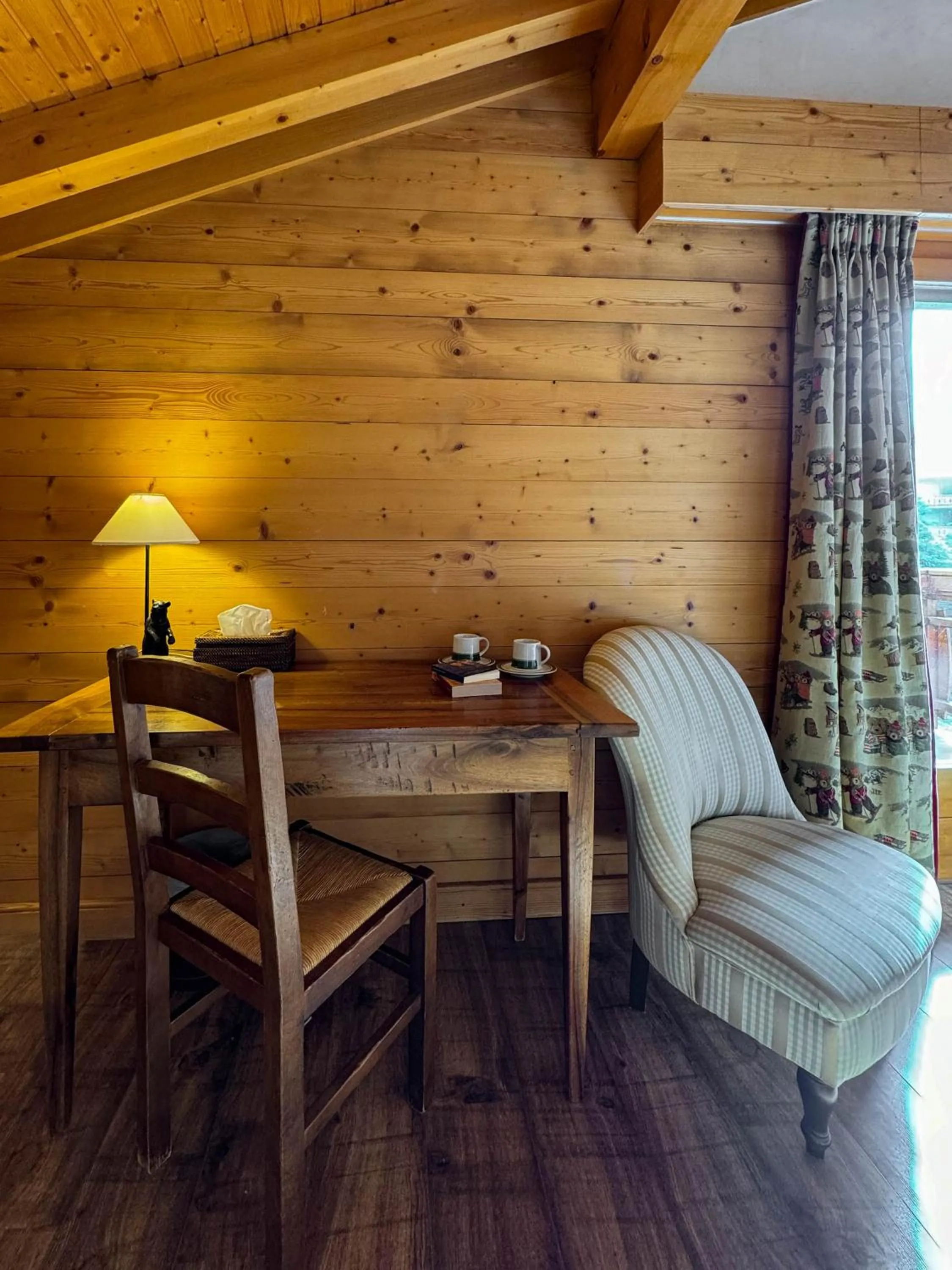 Seating area in Le Chalet de Flore