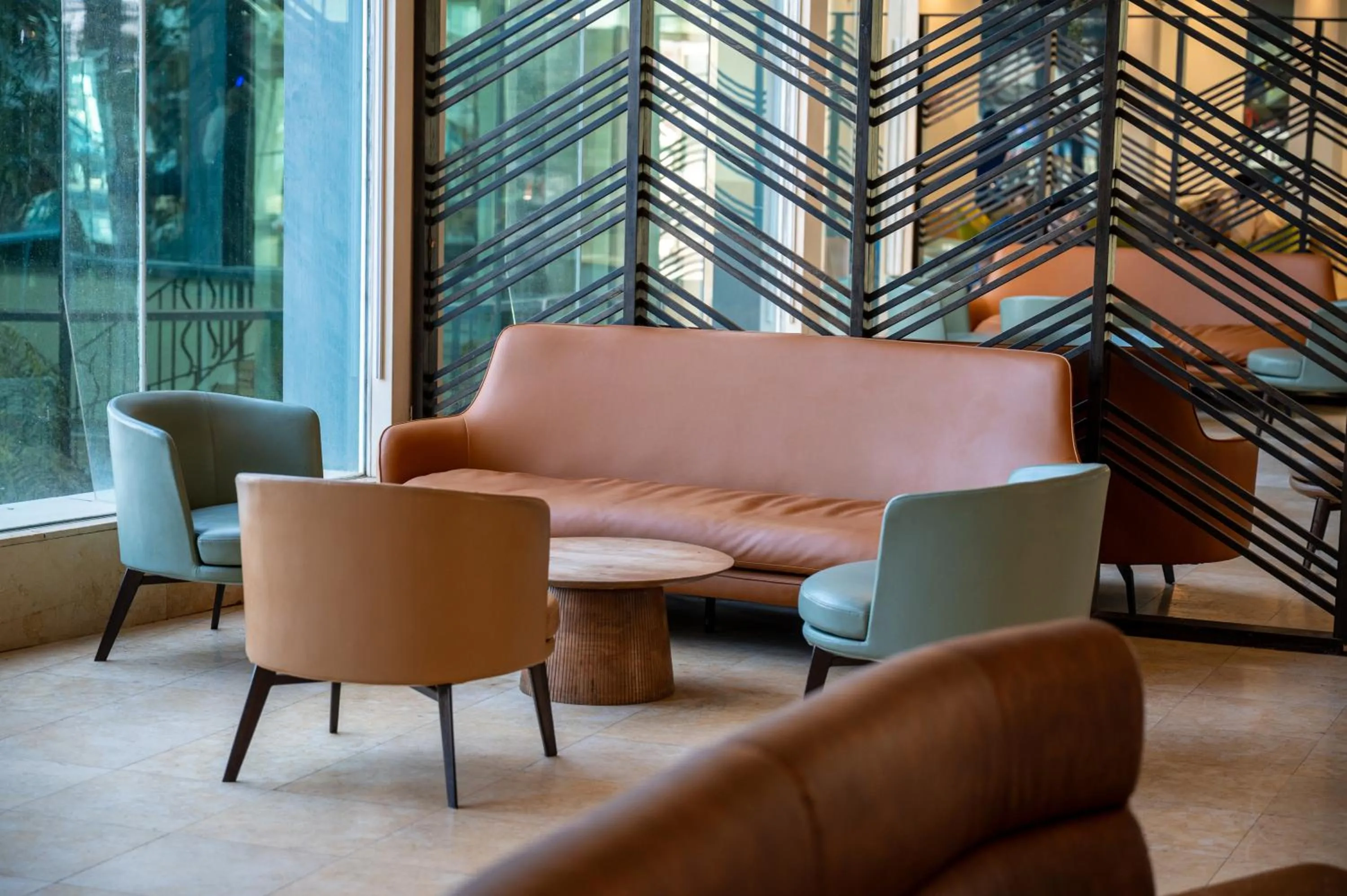 Seating area in Leonardo Club Hotel Dead Sea - All Inclusive