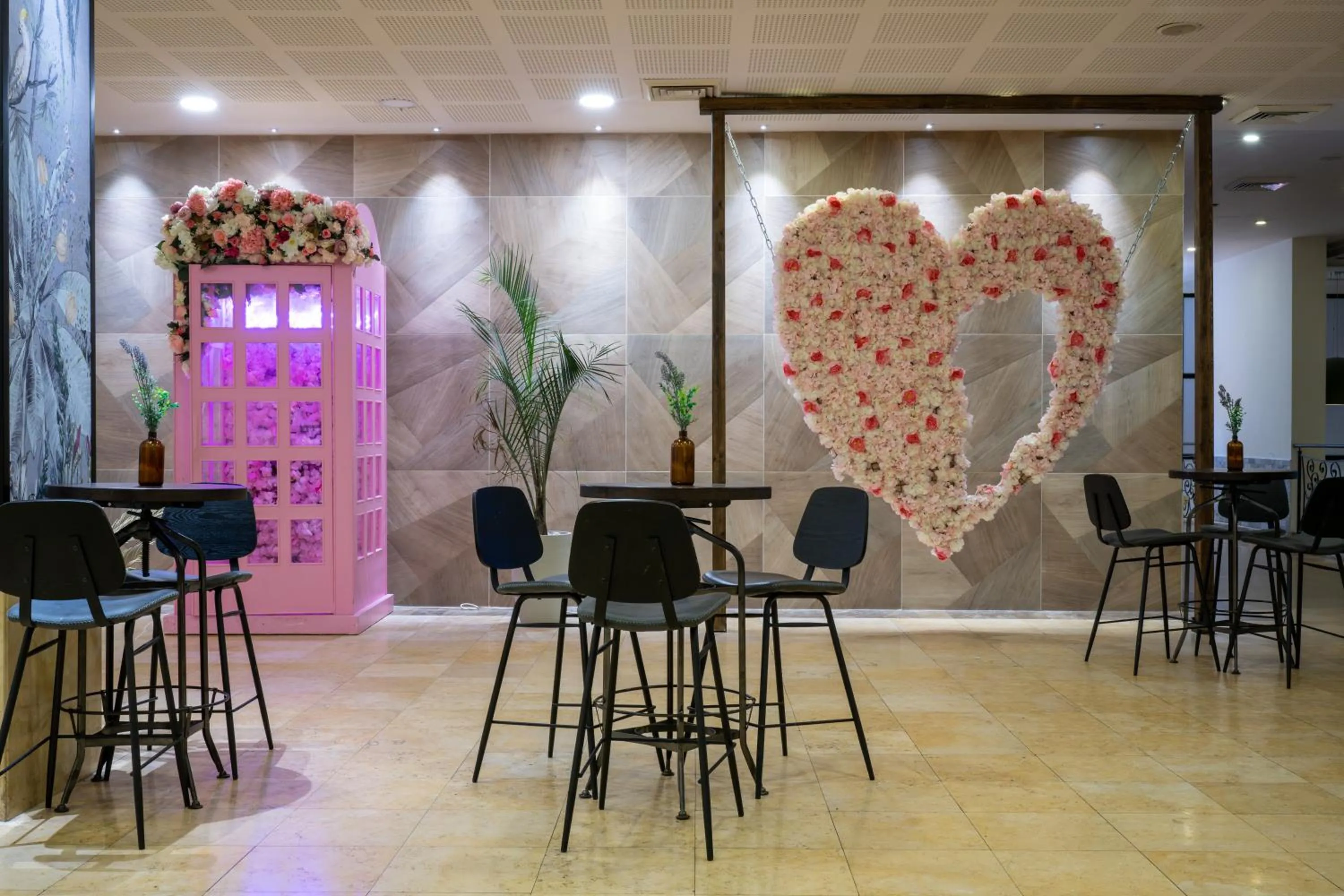 Lobby or reception in Leonardo Club Hotel Dead Sea - All Inclusive