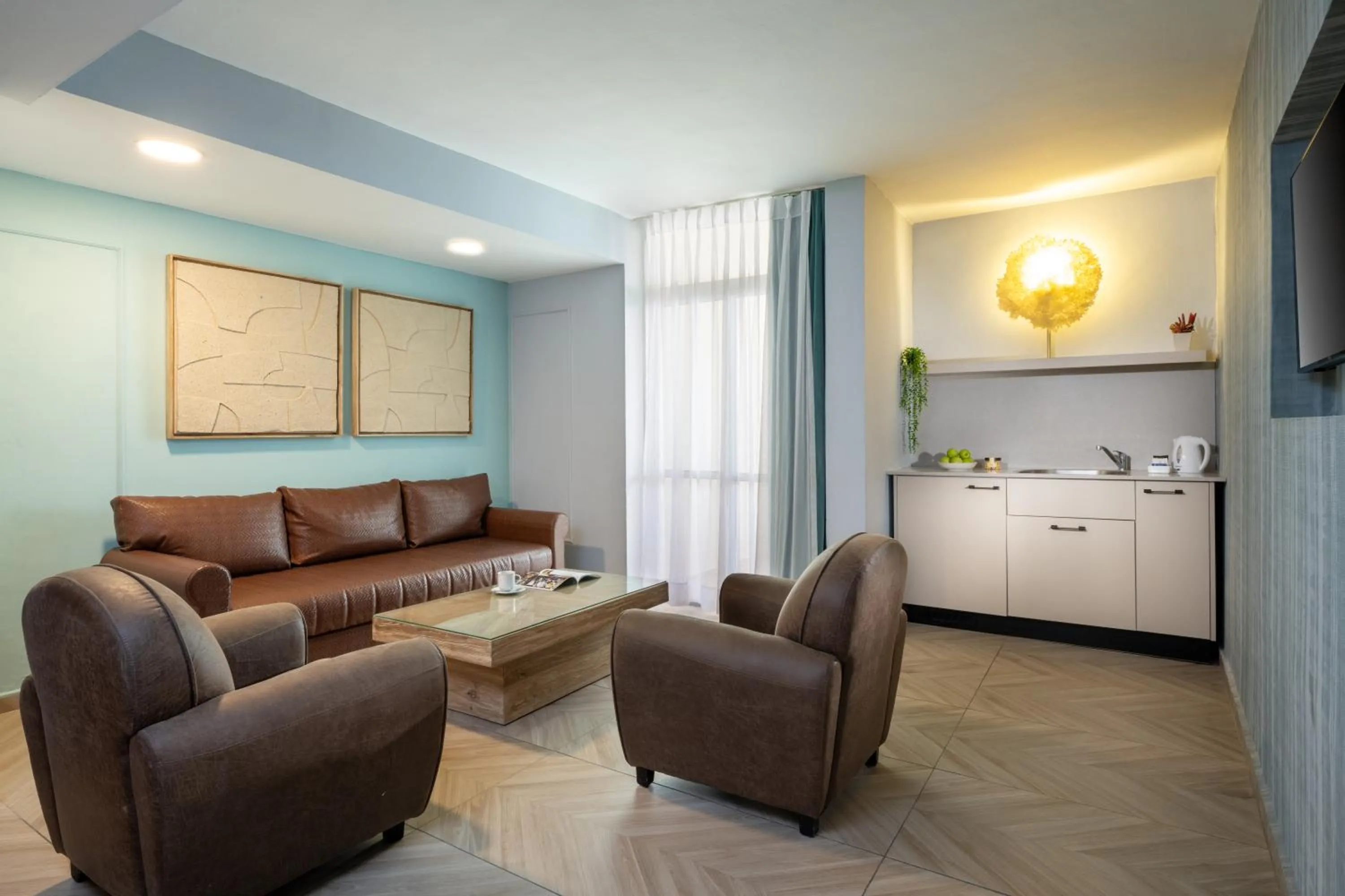 Seating area in Leonardo Club Hotel Dead Sea - All Inclusive