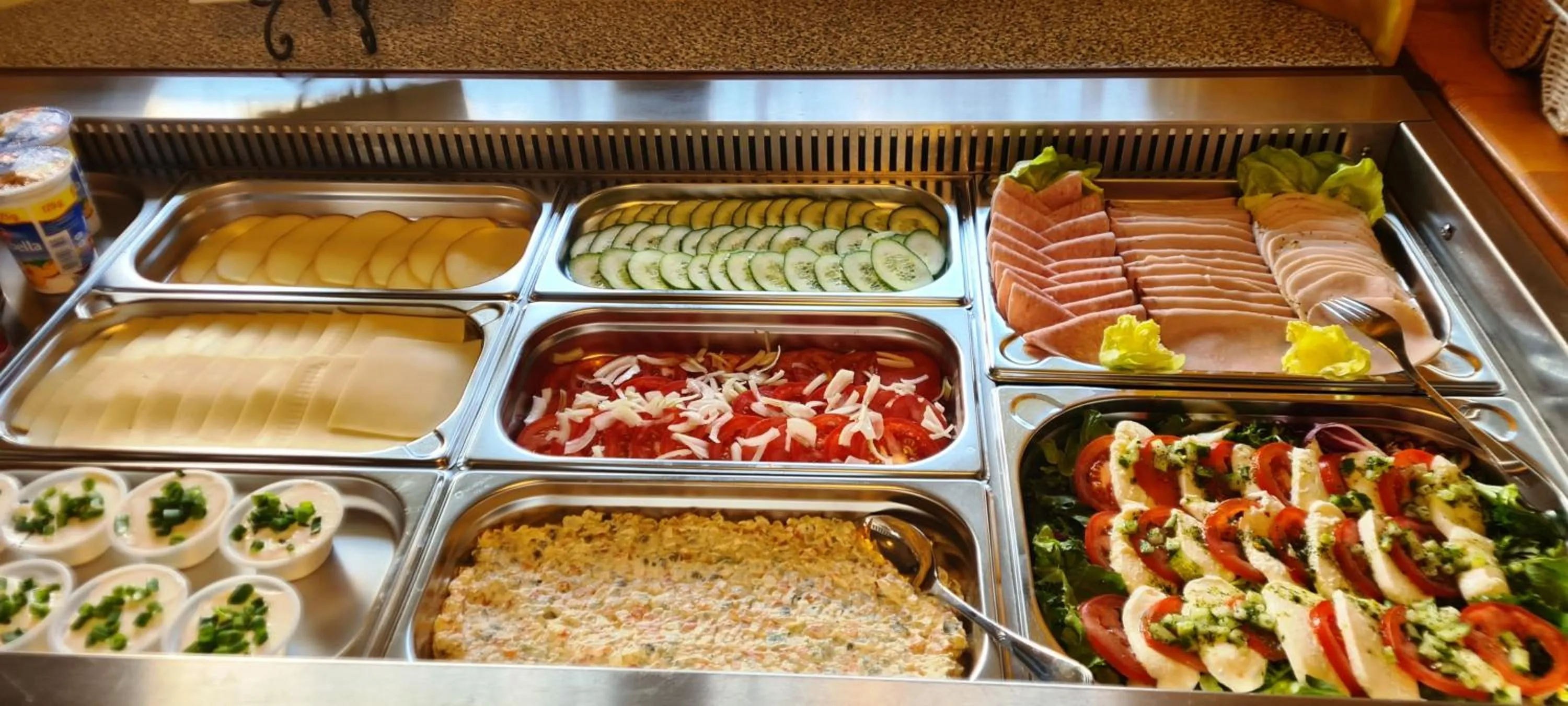 Restaurant/places to eat in Gościniec Na Brzyzku