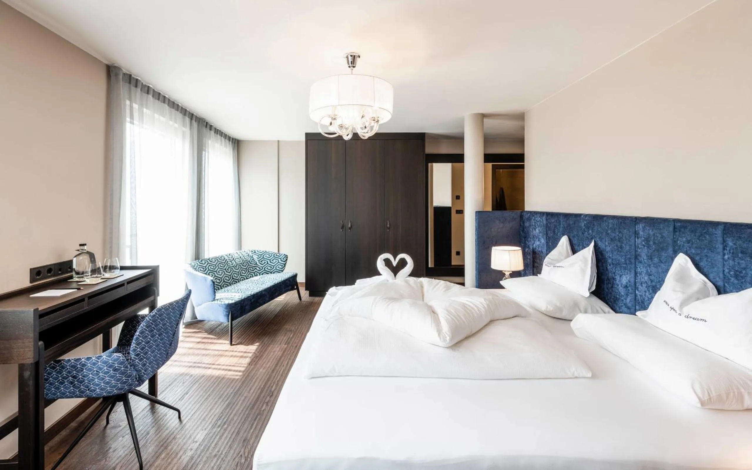 Coffee/tea facilities, Bed in Prunner Luxury Suites - Adults Only