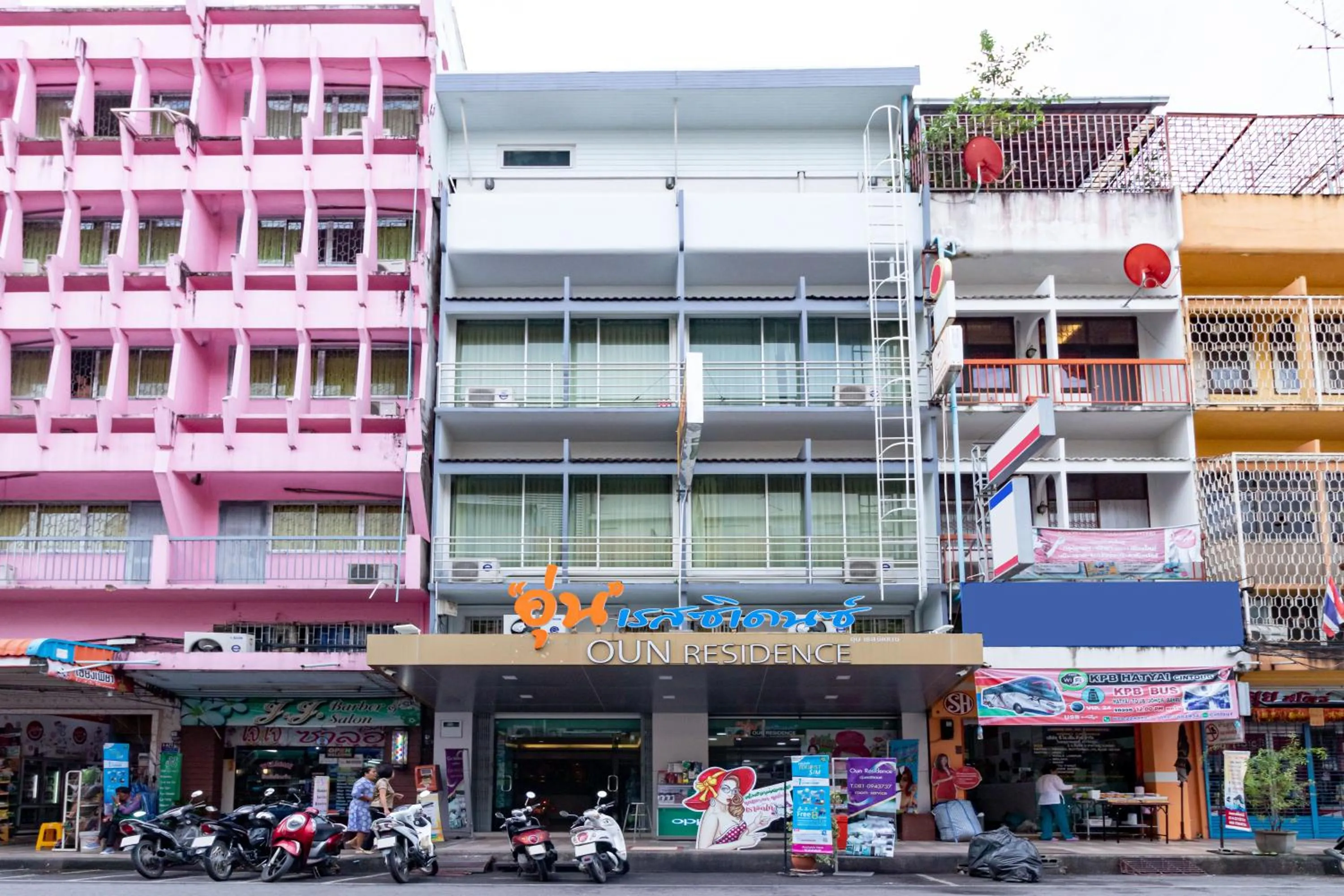 Property building in Oun Residence