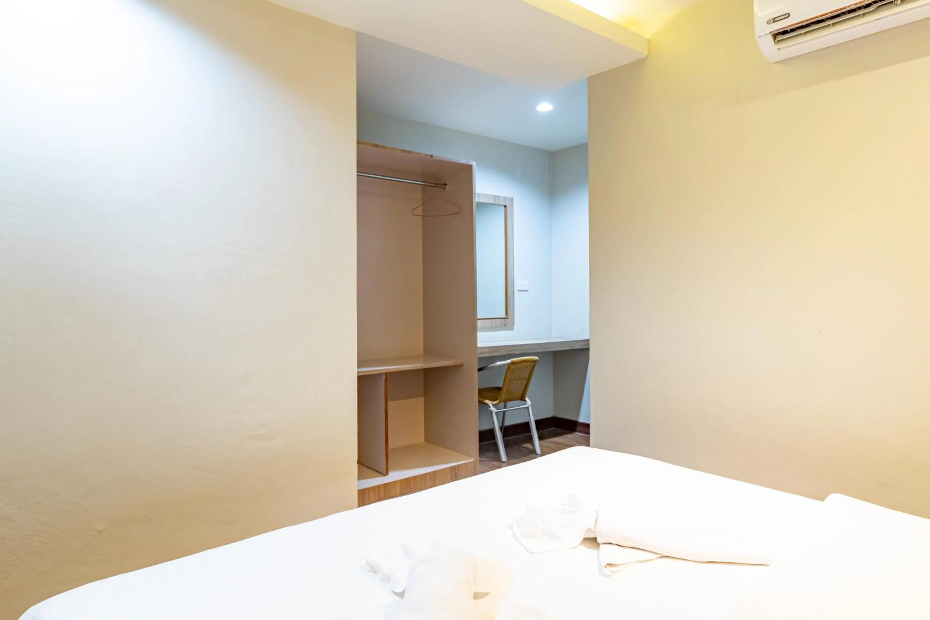 Bedroom, Bed in Oun Residence