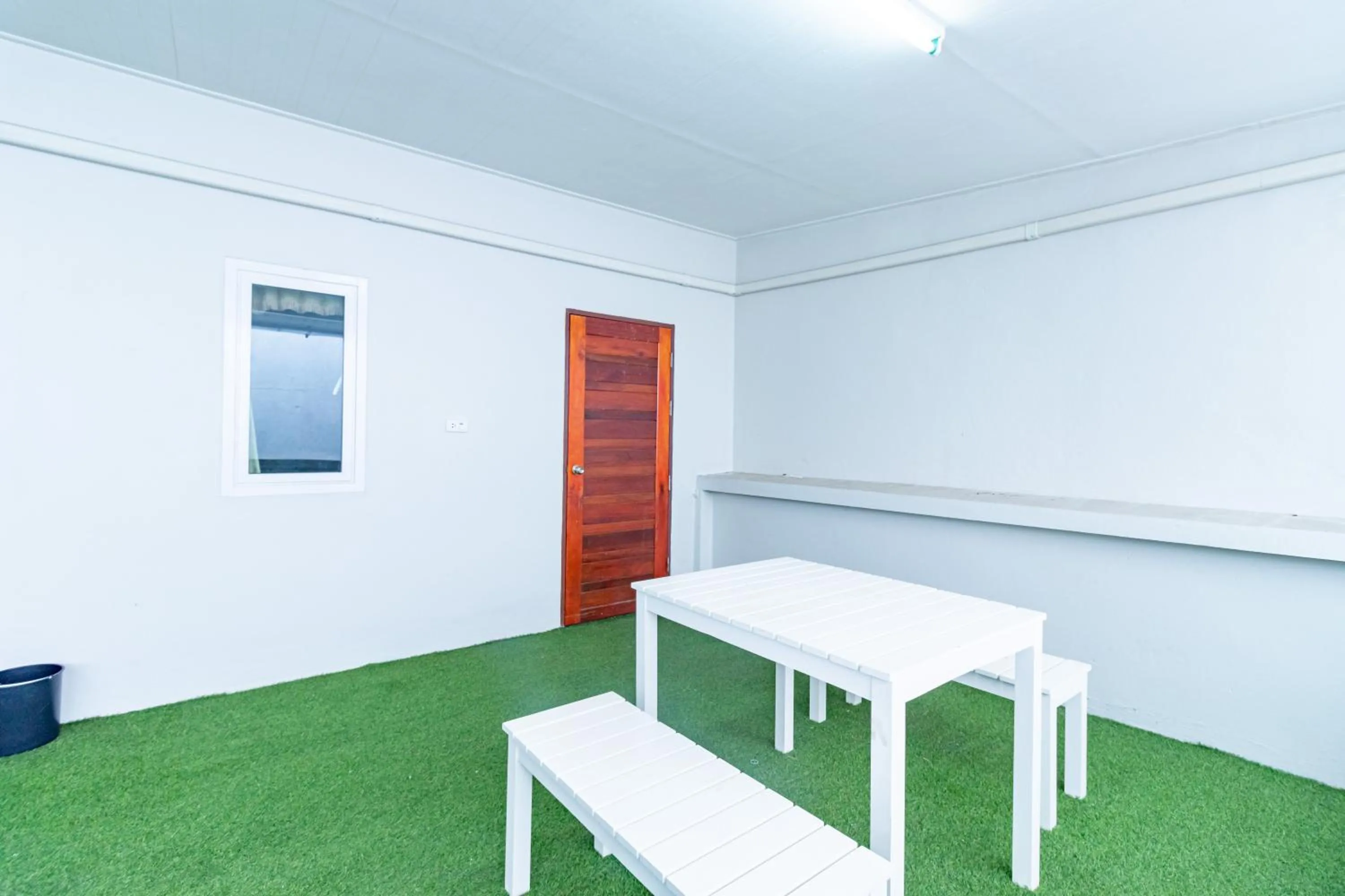 Seating area in Oun Residence