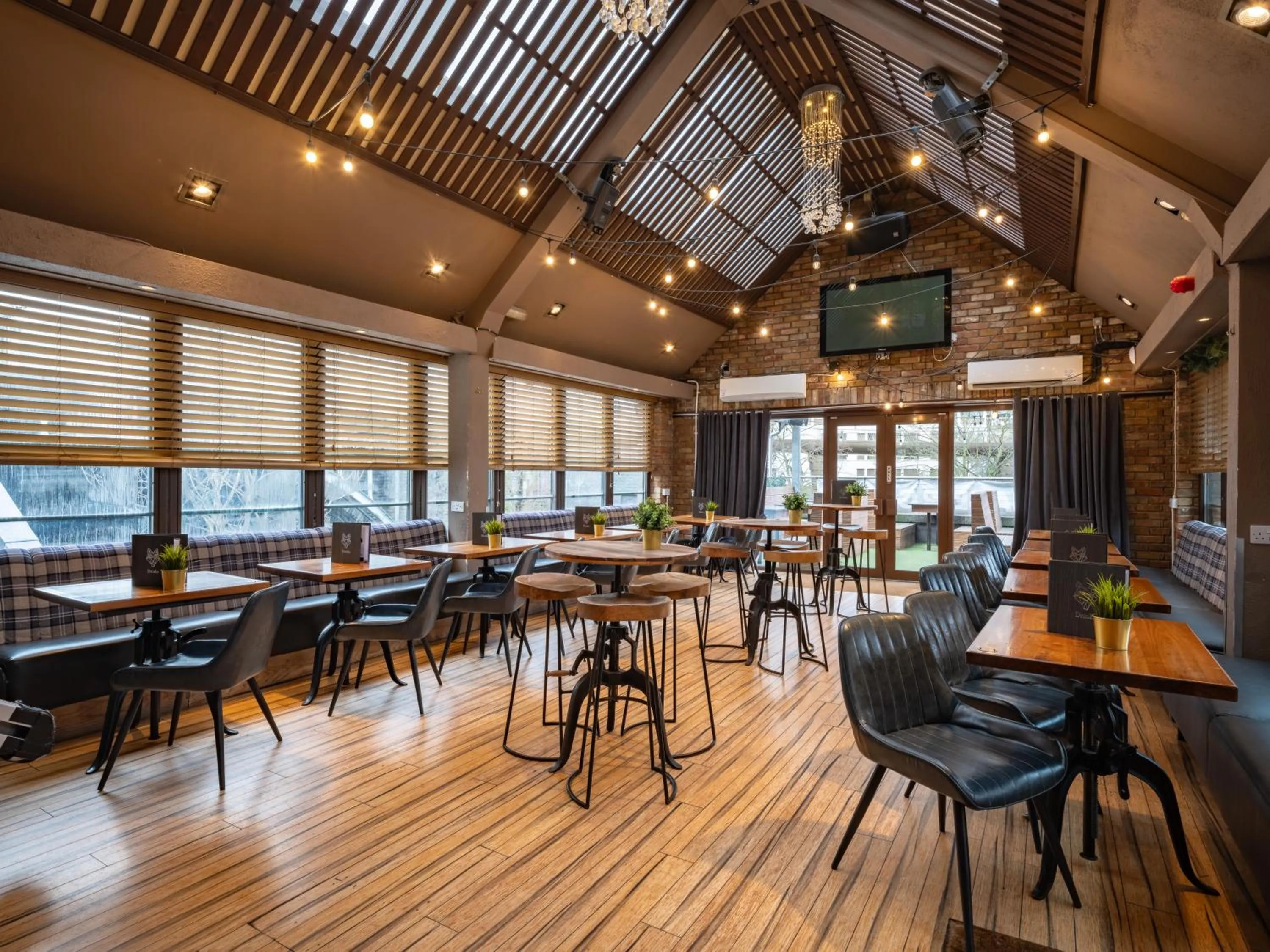 Lounge or bar in Siberia Bar & Hotel