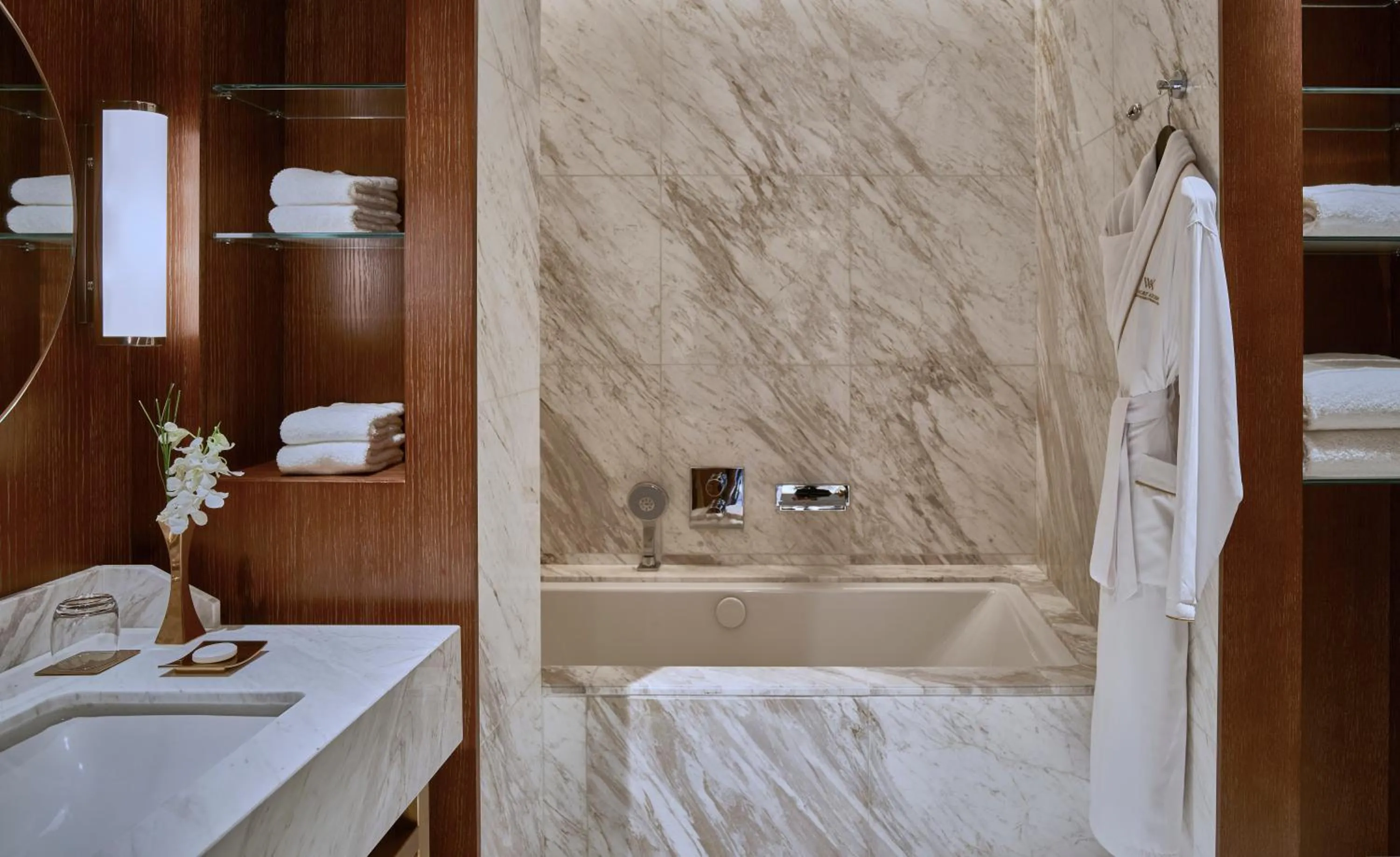 Bathroom in Waldorf Astoria Dubai International Financial Centre