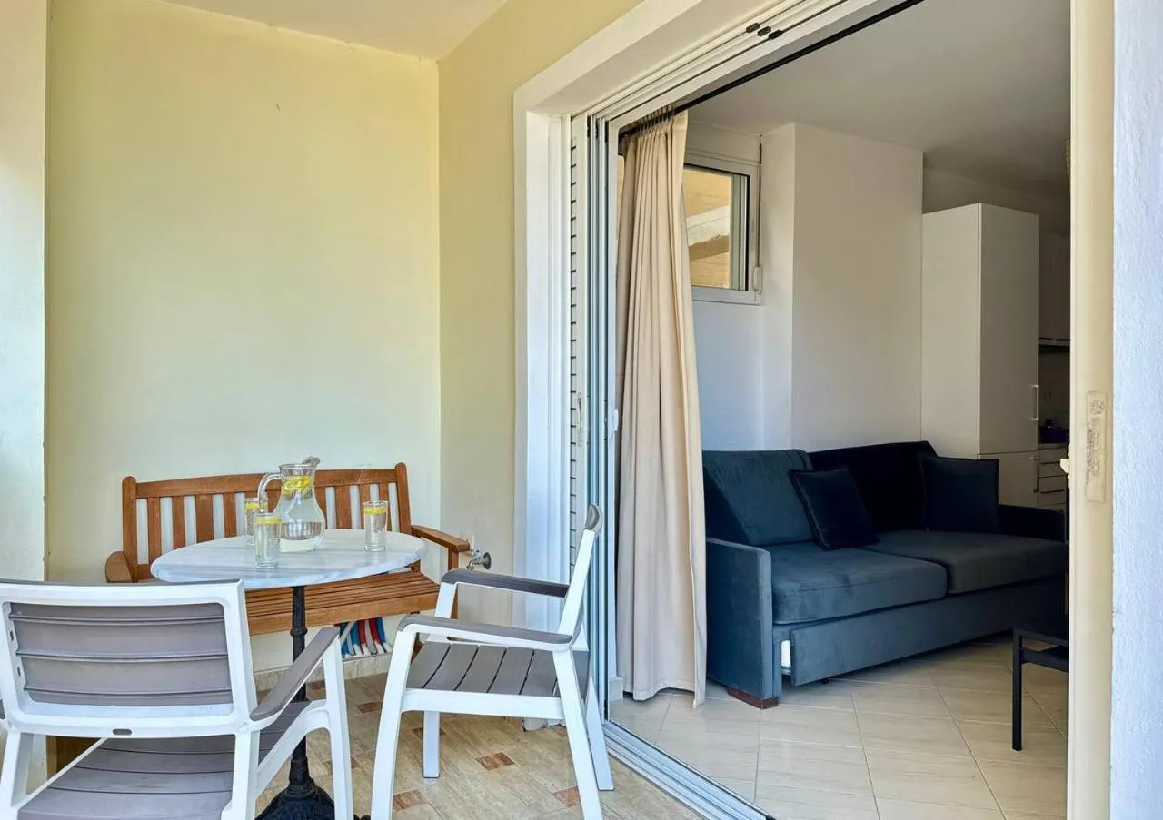 Seating area in Sail View Boutique Apartment