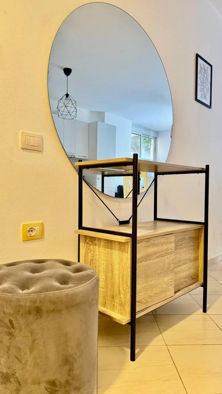 Photo of the whole room, Bed in Sail View Boutique Apartment