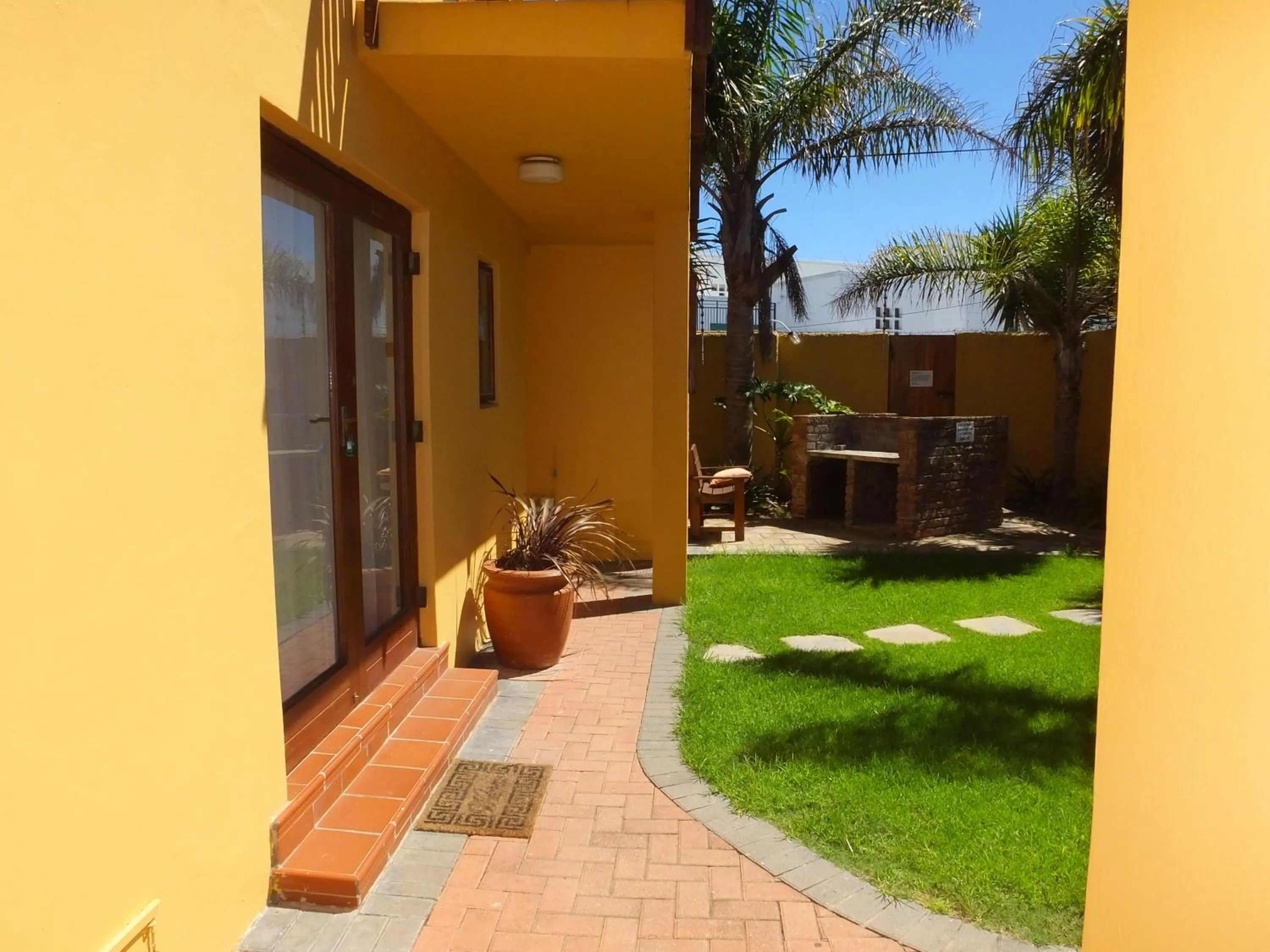 Garden view in Summerstrand Beach Lodge