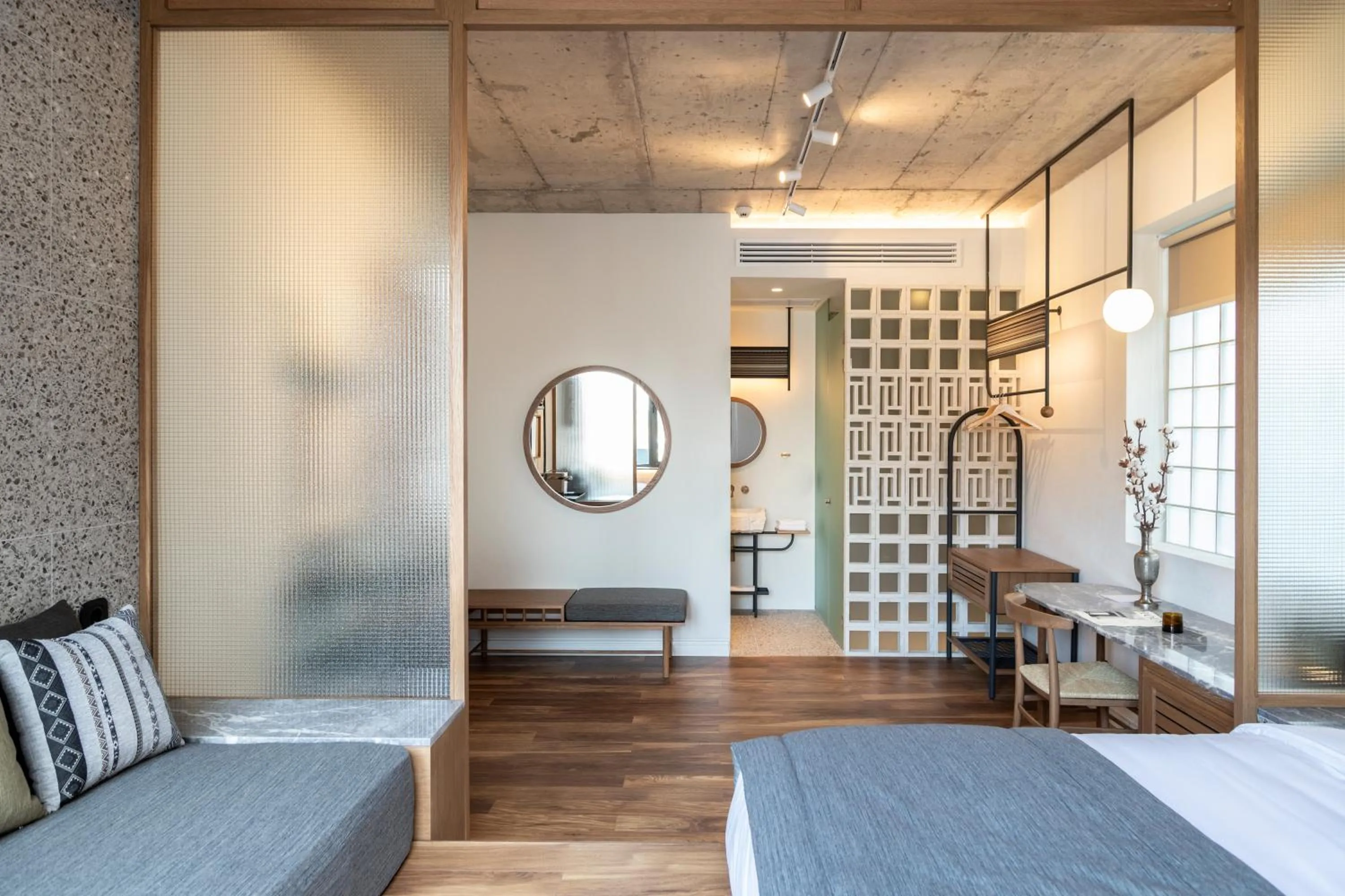 Photo of the whole room, Bed in Ergon House Athens