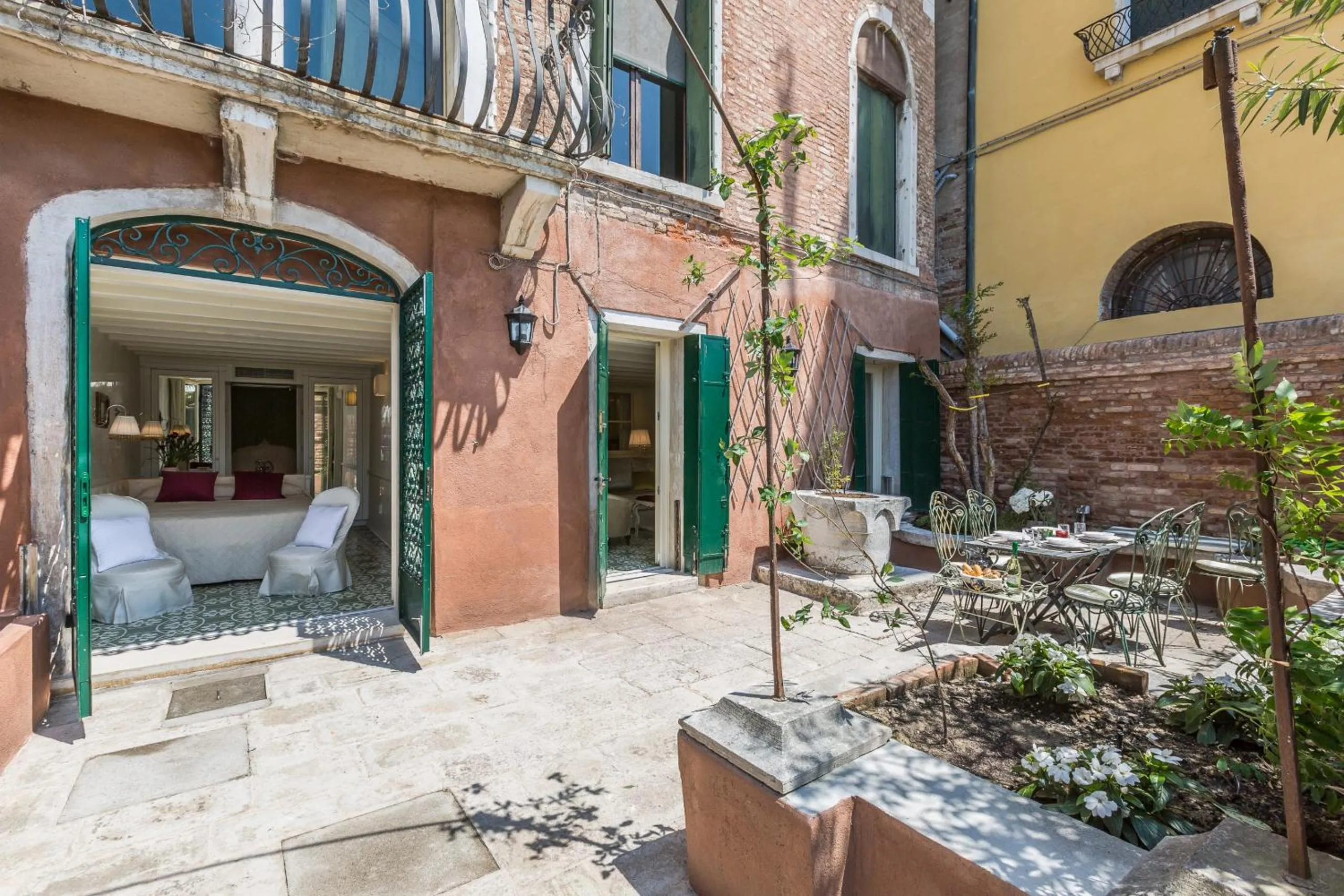 Ca' Dell'Ulivo Private Garden