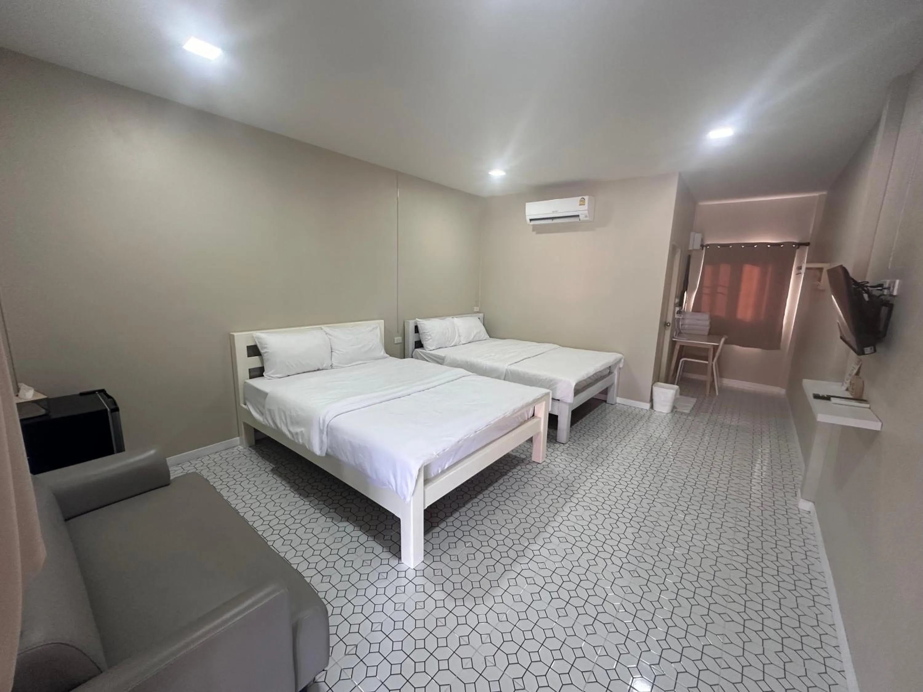 Bed in Juni House Chumphon