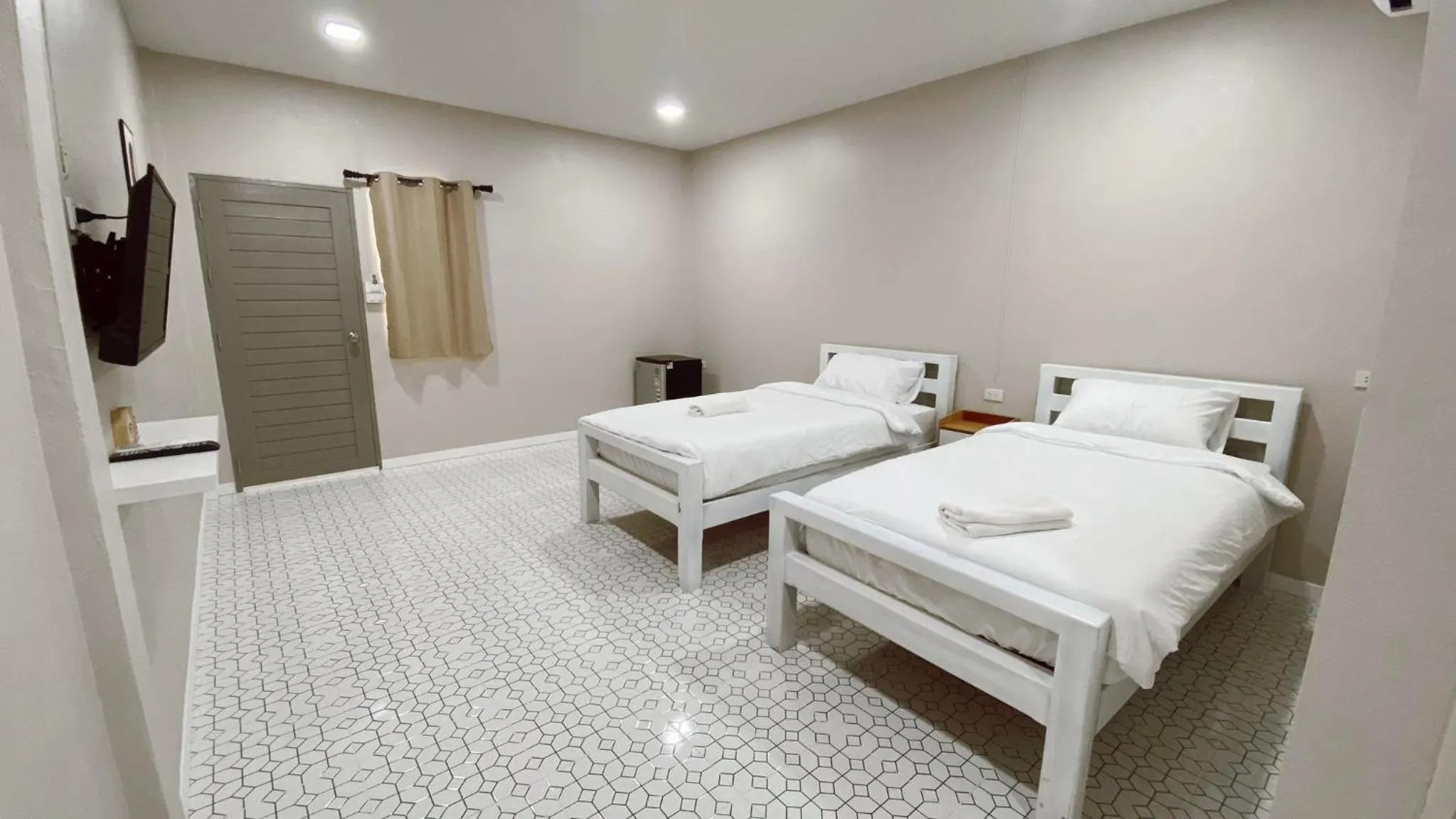 Bed in Juni House Chumphon