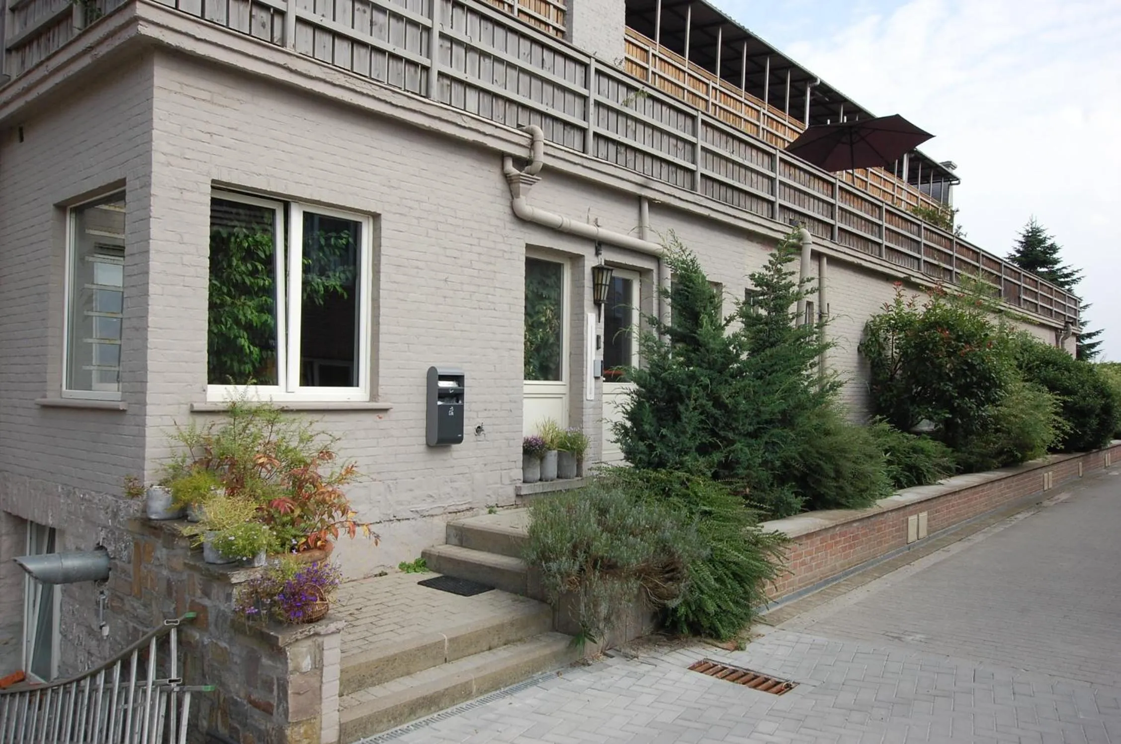 Facade/entrance in Hotel Piano 2 - Mont-St-Guibert - Louvain-la-Neuve